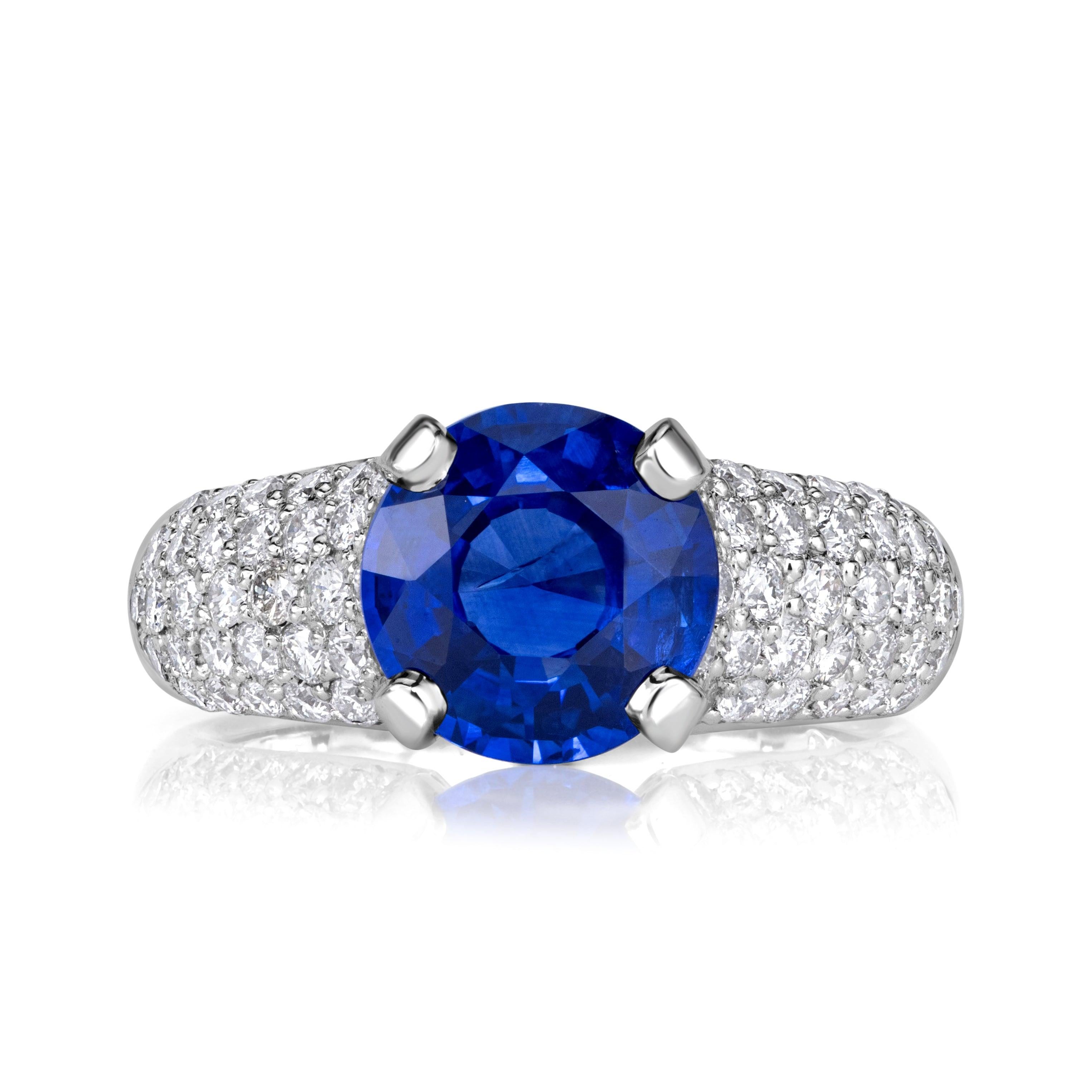 4.22ct Round Brilliant Cut Blue Sapphire Engagement Ring For Sale