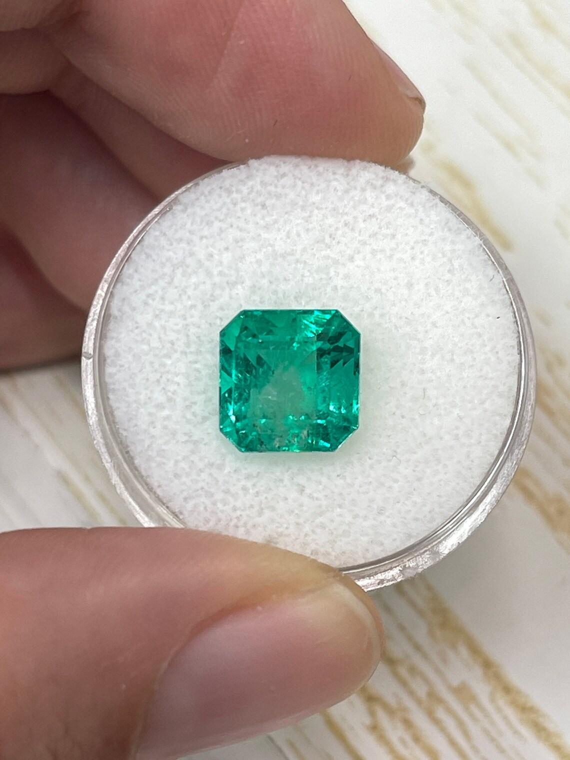 Stone: Emerald
Weight: 4.22-carats
Shape: Asscher Cut
Clarity: Transparent
Luster: Excellent
Color: Vivid Muzo Green
Measurements: 8.98mm x 8.96mm x 7.42mm
Geographic Origin: Colombia
Treatment: Natural, Oiling

Comments: Due to their growth