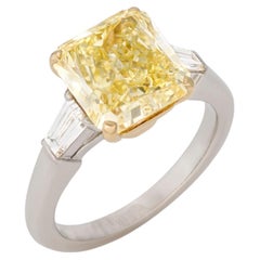 4.23 Carat Round Brilliant Statement Fancy Yellow 14K White Gold  Diamond Ring
