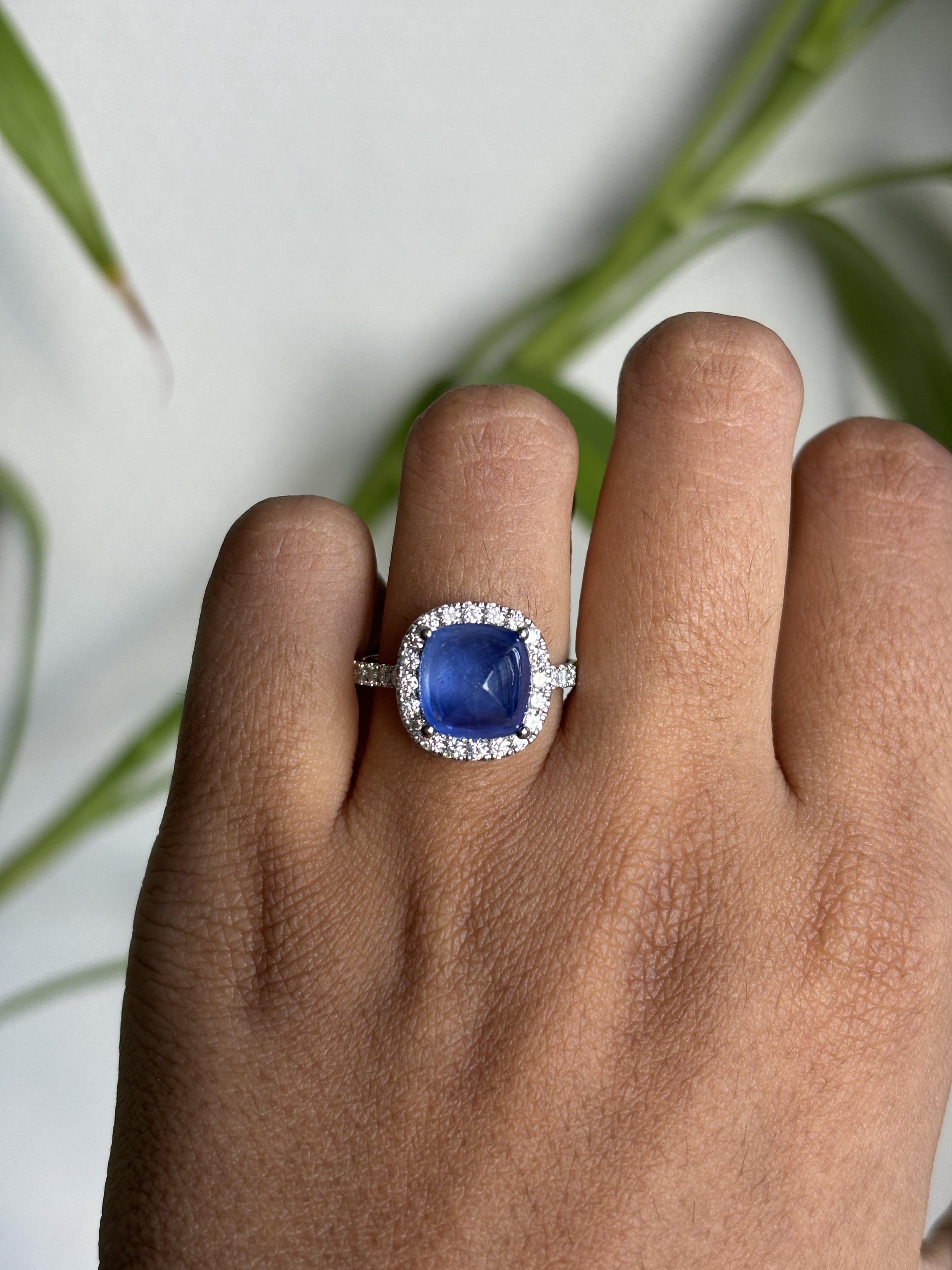 Sugarloaf Cabochon 4.23 Carat Sugarloaf Ceylon Sapphire Ring with Halo Diamonds in 14K White Gold For Sale