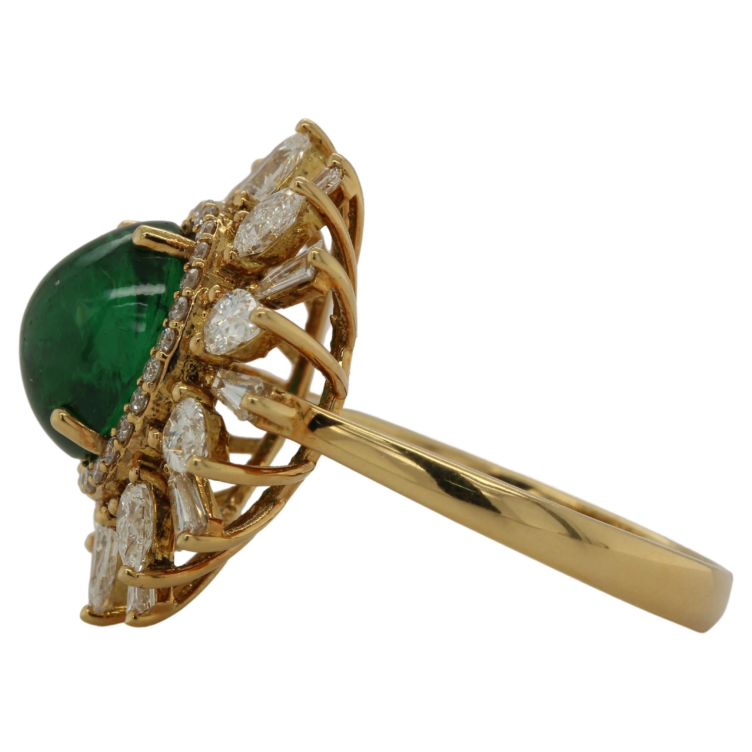 4.23 Carat Tsavorite and Diamond Ring in 18 Karat Gold In New Condition For Sale In Bangkok, 10