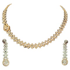 4.23 Carats Round Brillant Diamonds 14K Gold Parure
