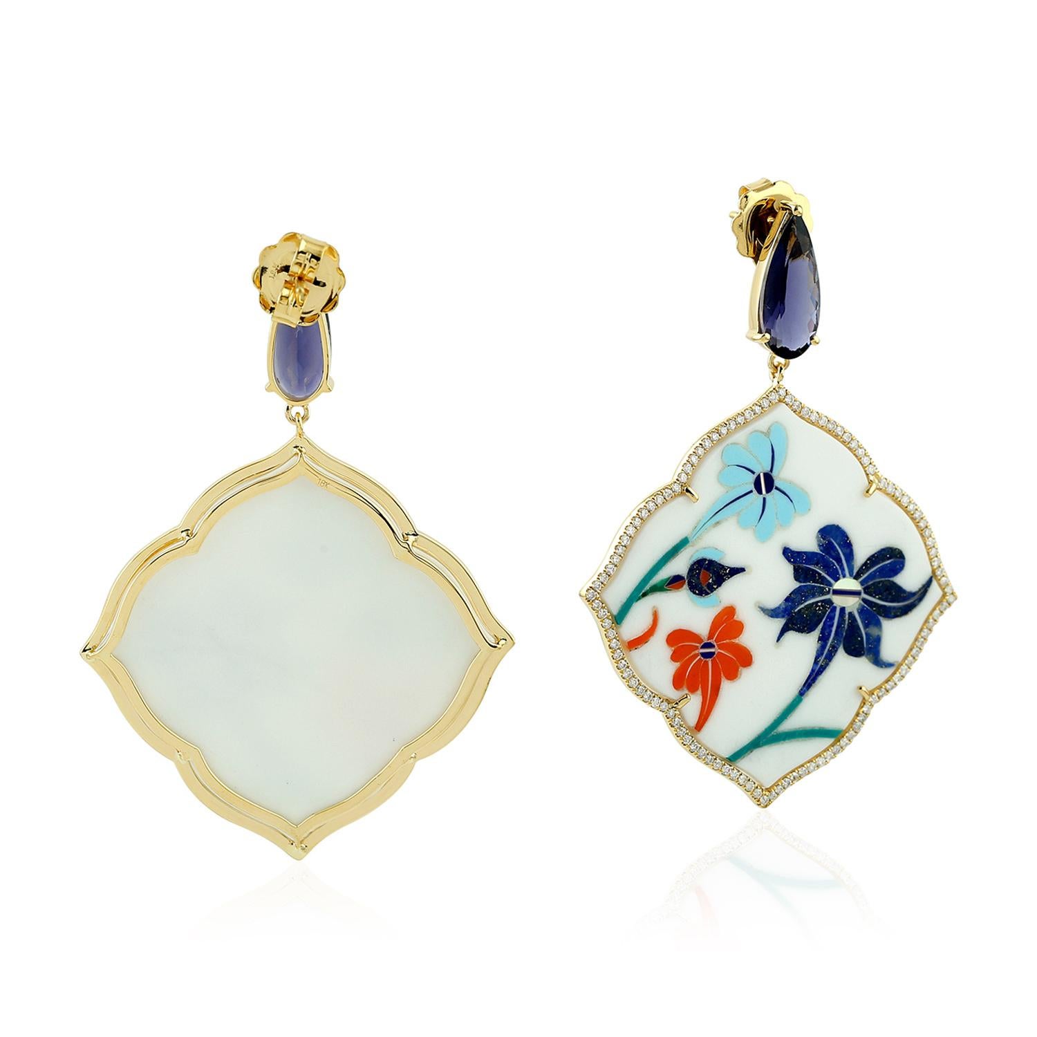 Contemporary 42.35ct Painted Bakelite Dangle Earrings With Iolite & Diamonds in 18k Gold For Sale