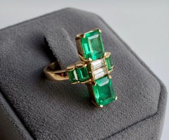4.24 Carat Fine Colombian Emerald Diamond Art Deco Style Ring 18K