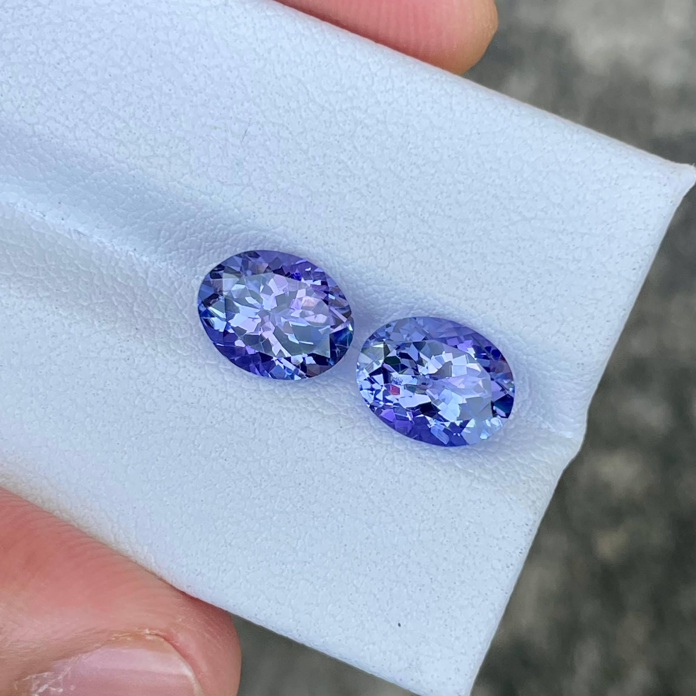 Oval Cut 4.24 carats Blue Tanzanite Stone Pair Oval Shaped Tanzanian Gemstone For Sale