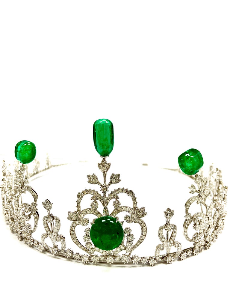 Rare Himalayan Mountain Emerald  convertible Tiara/Necklace In New Condition For Sale In Admiralty, HK