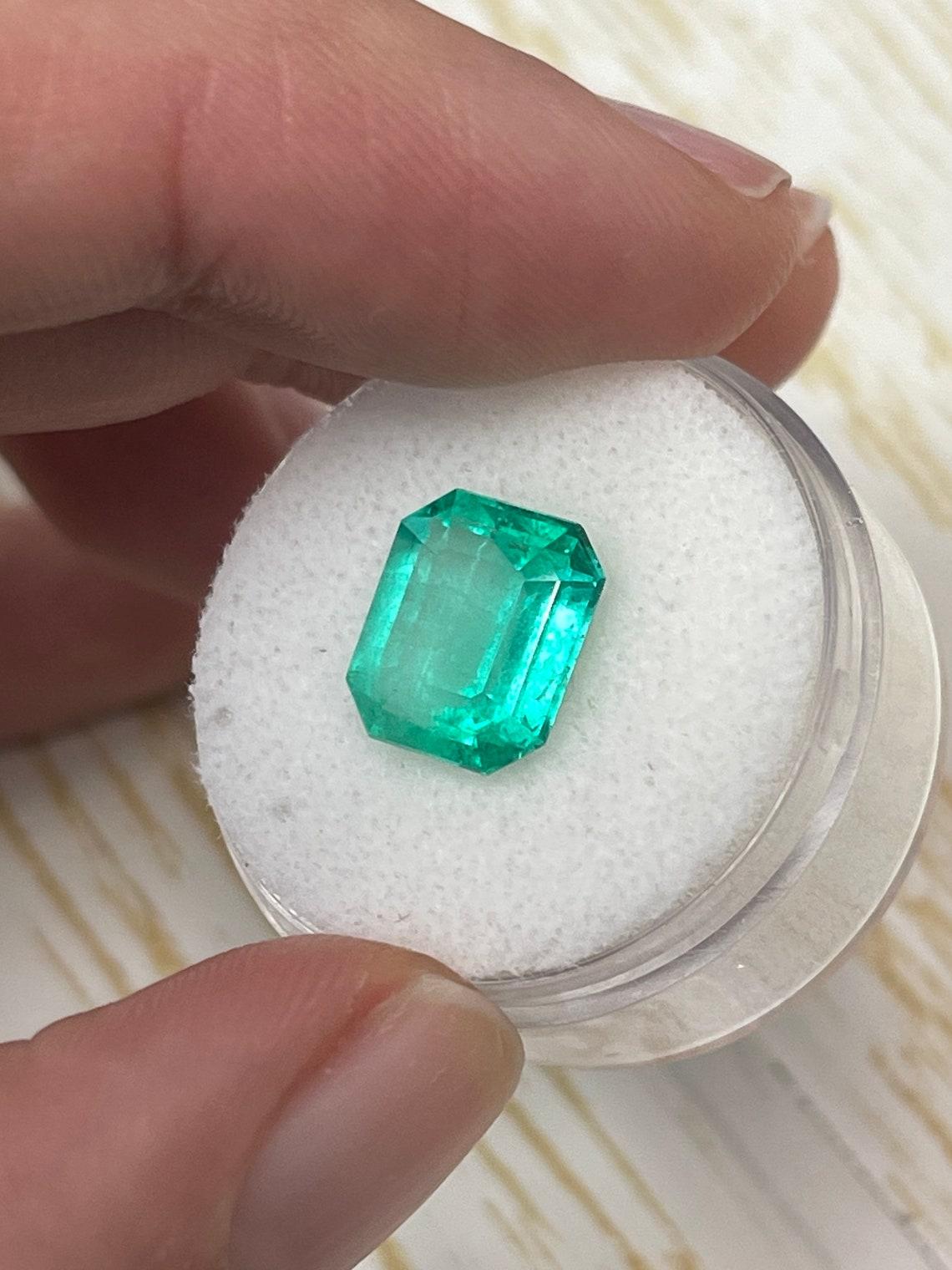 Modern 4.24ct Bluish Green Colombian Emerald 10.6x9mm Classic Cut Genuine May Birthston For Sale