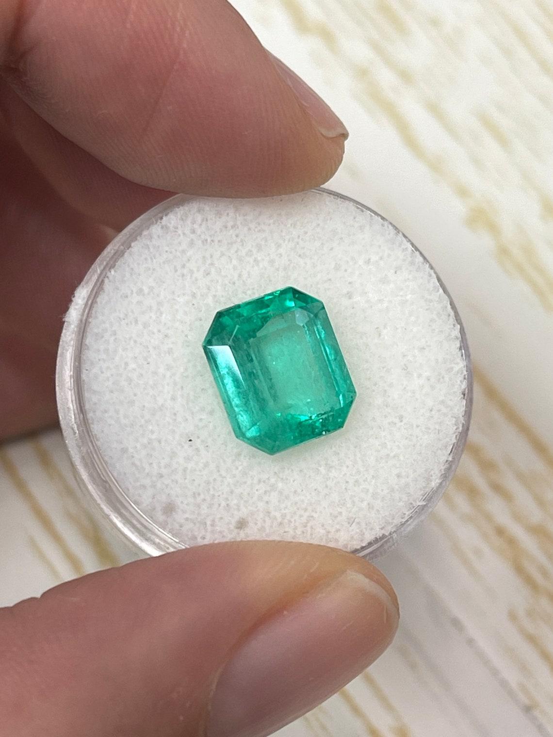 Emerald Cut 4.24ct Bluish Green Colombian Emerald 10.6x9mm Classic Cut Genuine May Birthston For Sale