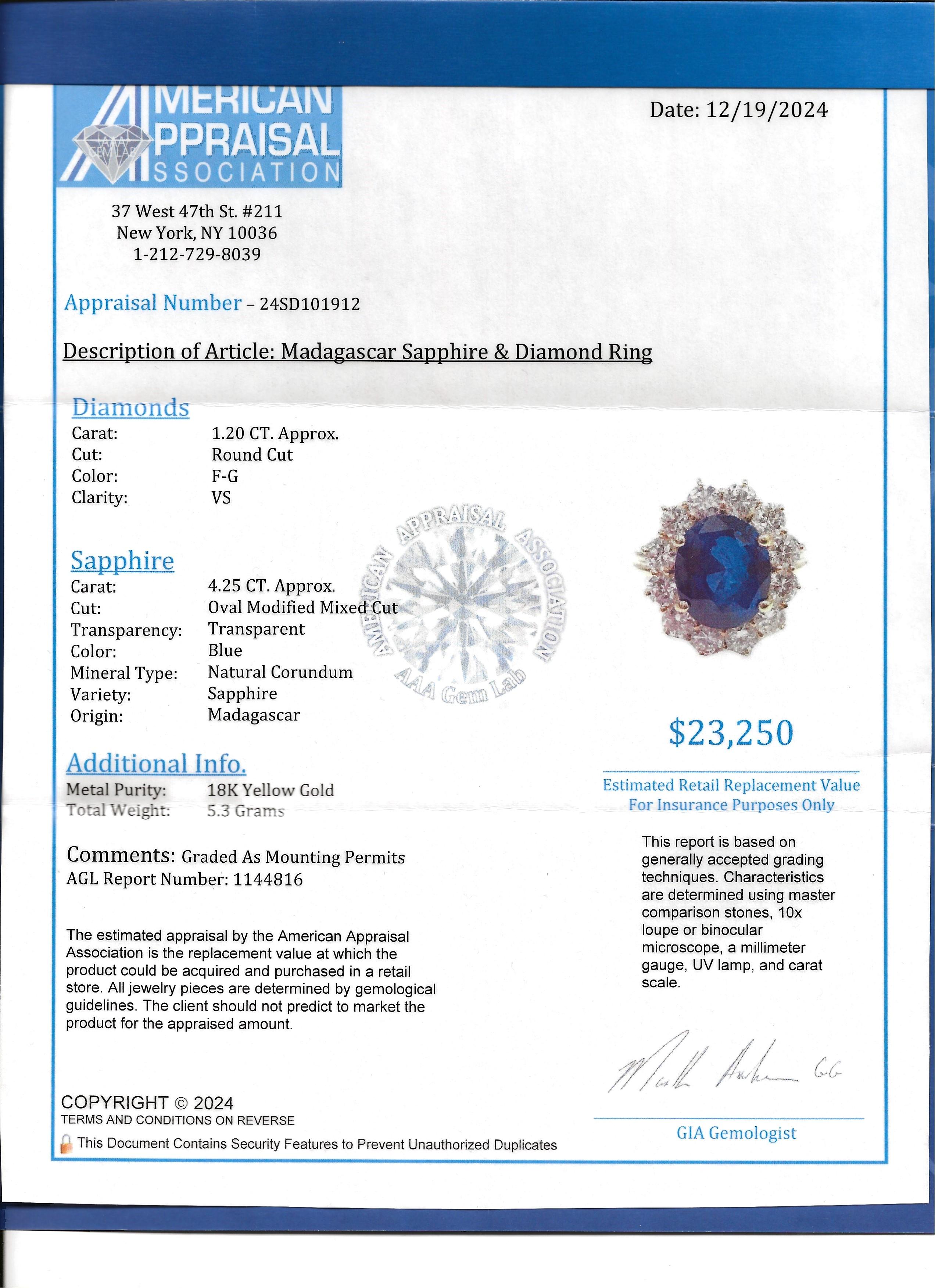 Anillo de Cóctel Halo de Zafiro de Madagascar y Diamantes de 4,25 Quilates Oro Amarillo de 18 Kilates en venta 6