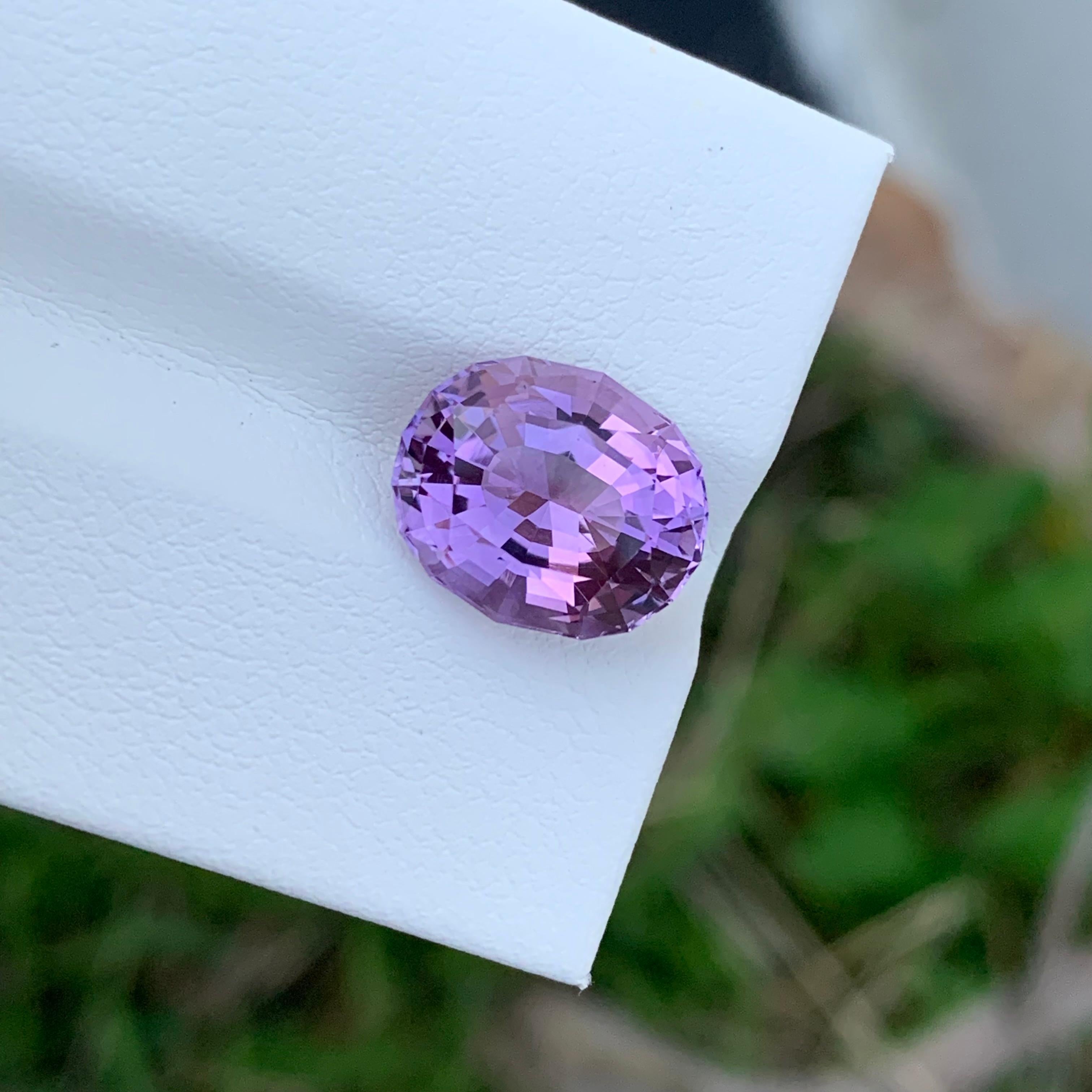 Oval Cut AAA Quality 4.25 Carat Natural Loose Amethyst Oval Shape Gem Jewellery Making  For Sale