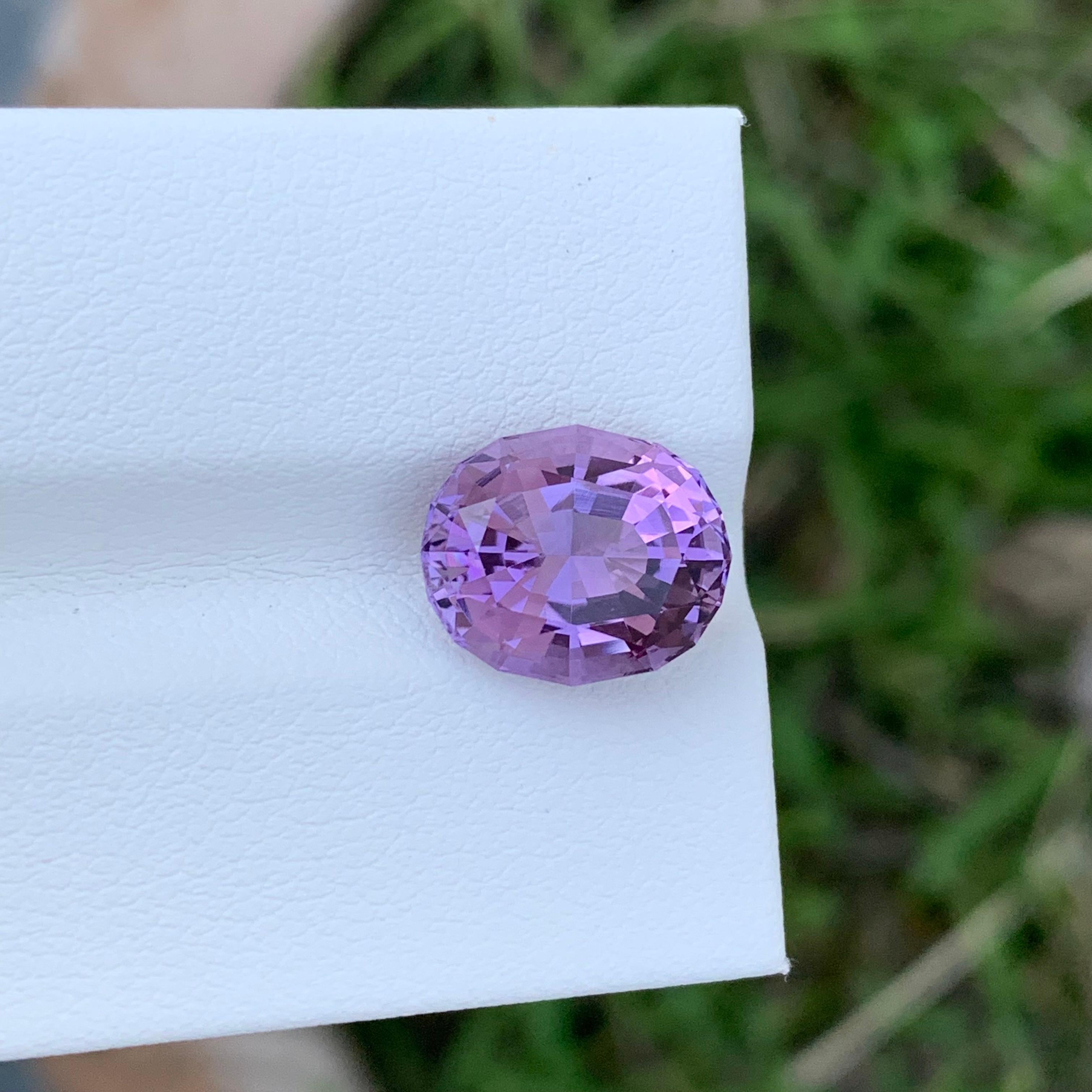 AAA Quality 4.25 Carat Natural Loose Amethyst Oval Shape Gem Jewellery Making For Sale 2