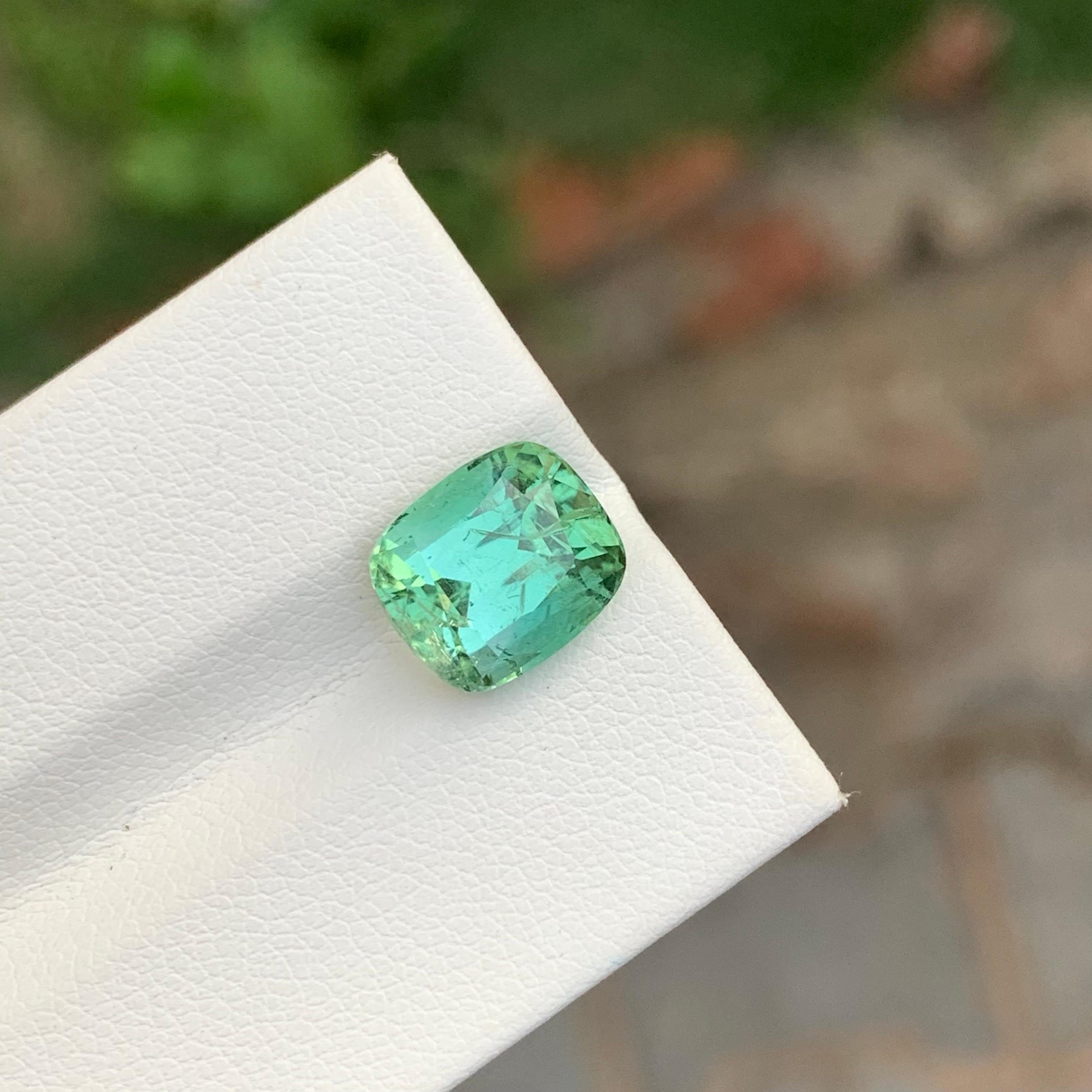 4.25 Carat Natural Loose Mint Tourmaline Cushion Shape Gem From Afghanistan Mine Neuf - En vente à Peshawar, PK