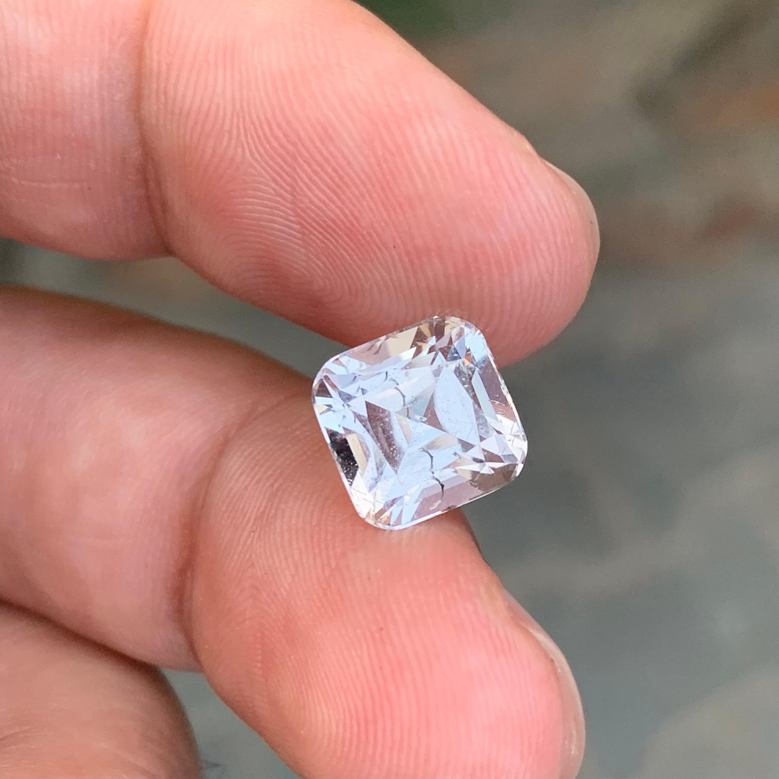 4.25 Carat Natural Loose Morganite Cushion Shape Gemstone (pierre précieuse en forme de coussin) en vente 5