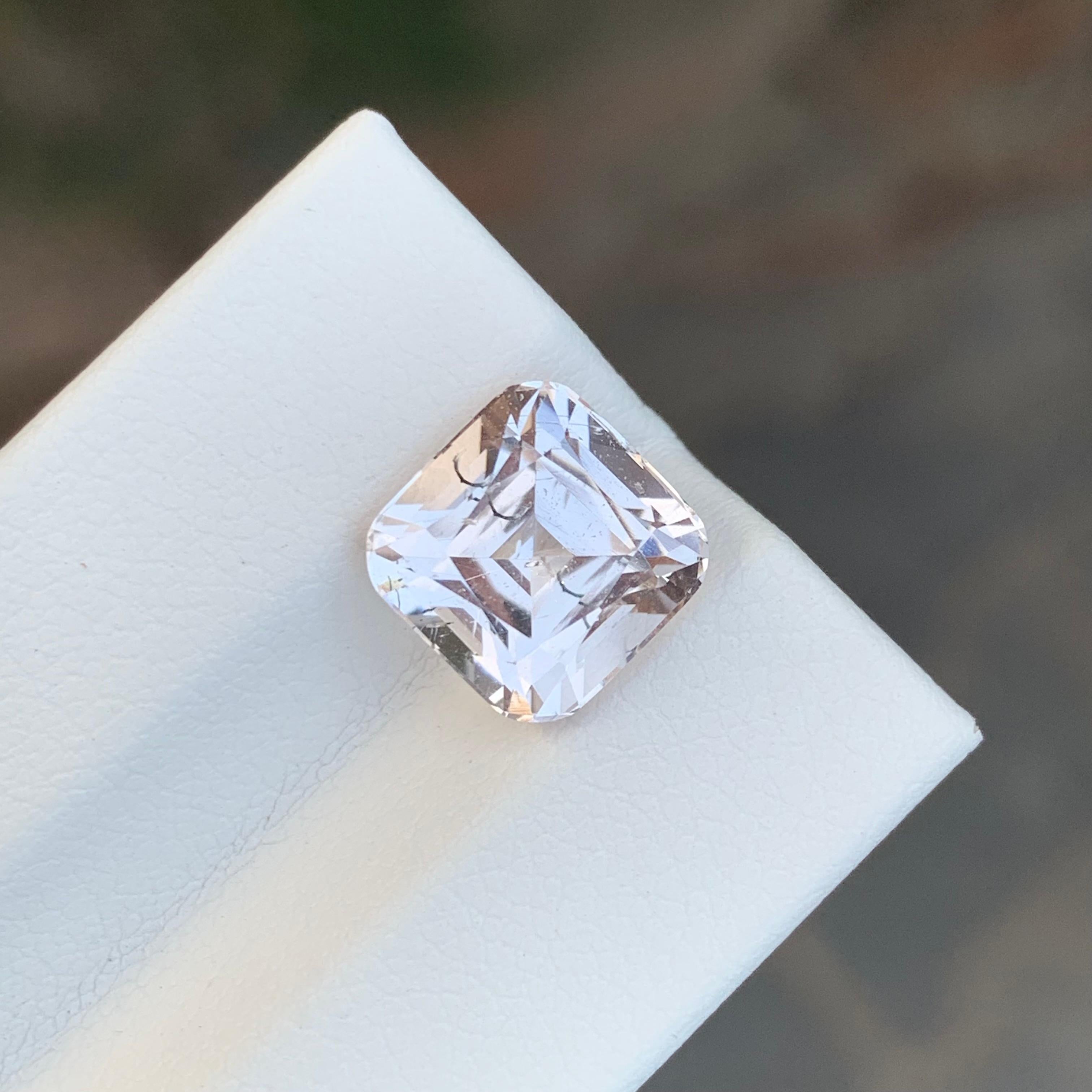 4.25 Carat Natural Loose Morganite Cushion Shape Gemstone (pierre précieuse en forme de coussin) en vente 7