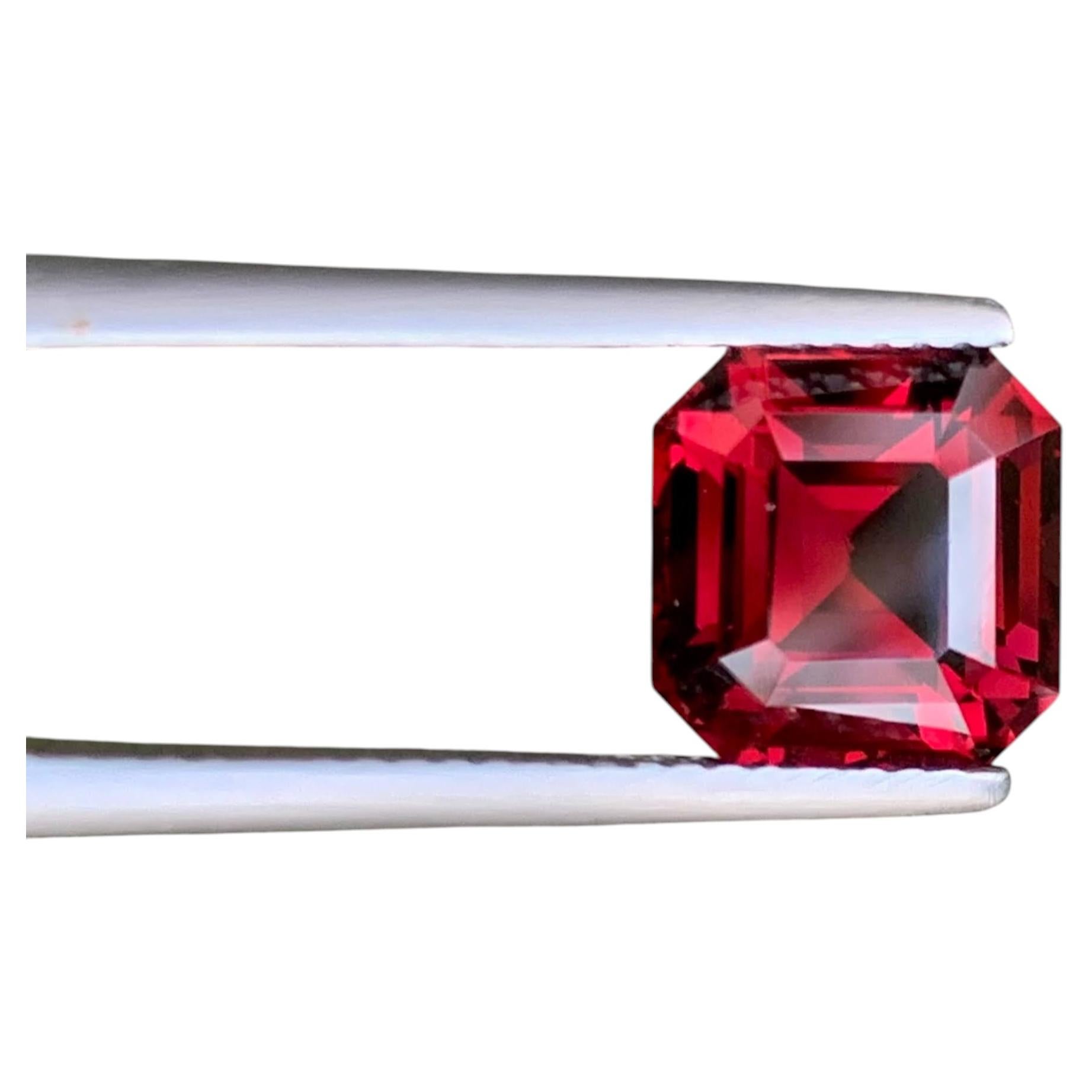 4.25 Carat Natural Loose Pinkish Red Garnet Stone Asscher Cut Tanzanian Gemstone For Sale