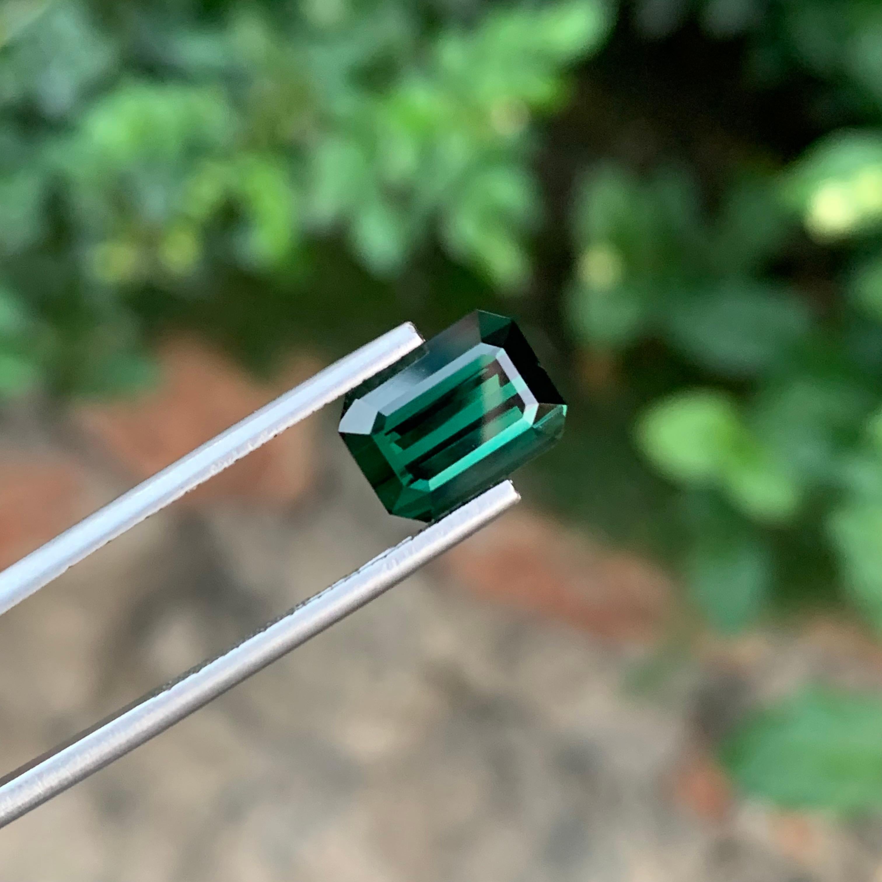Emerald Cut 4.25 Carat Natural Vivid Green Loose Tourmaline Emerald Shape Gem For Jewellery For Sale