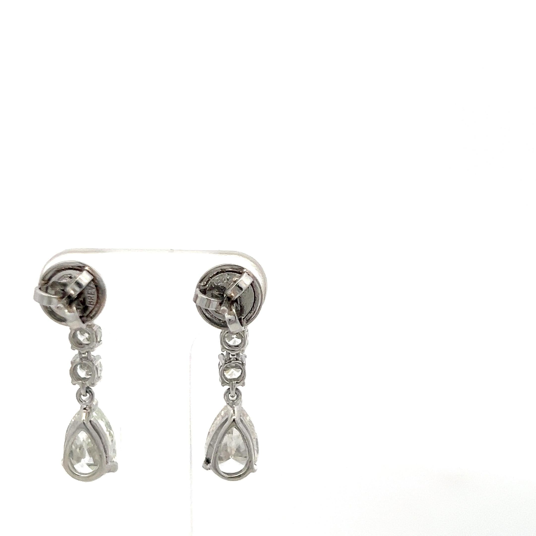 Pendientes Colgantes de Platino con Diamante J SI Redondo Brillante y Forma de Pera de 4,25 Quilates Corte pera