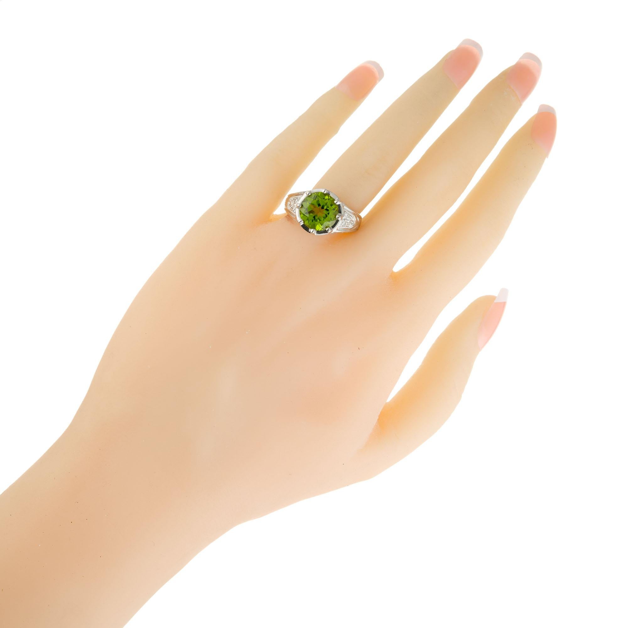 4.25 Carat Peridot Diamond Platinum Filigree Engagement Ring In Good Condition For Sale In Stamford, CT