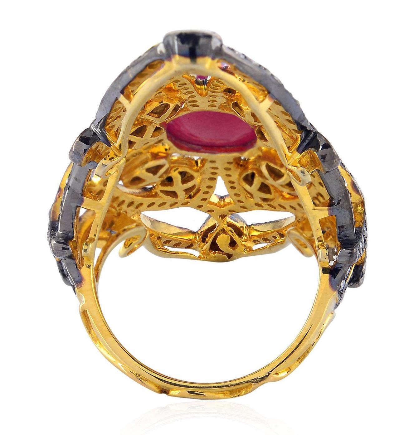 Contemporary 4.25 Carat Ruby Rosecut Diamond Cocktail Ring For Sale