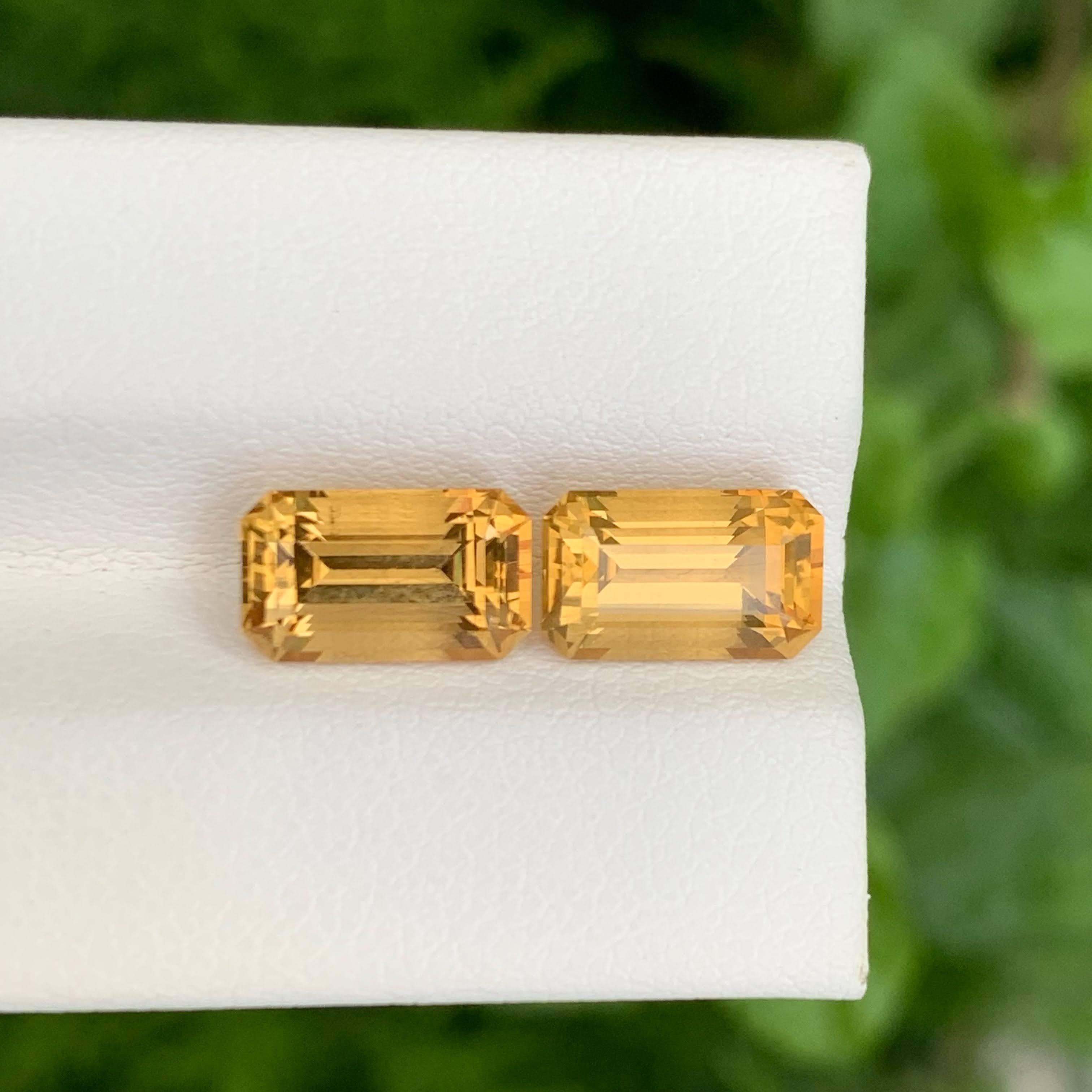 Moderne Paire de citrine orange facettée taille émeraude brésilienne de 4,25 carats en vente