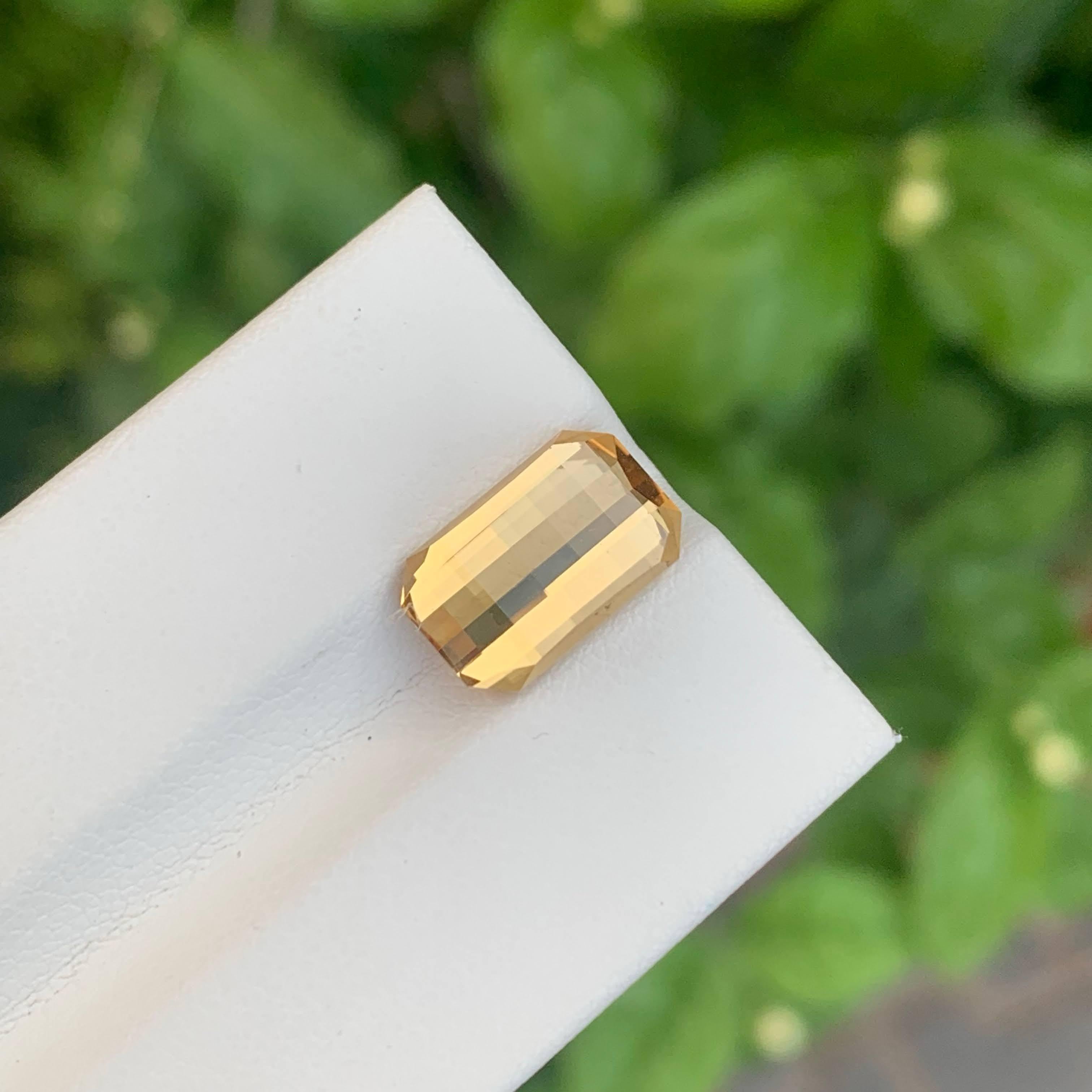 Women's or Men's 4.25 Carats Natural Loose Orange Citrine Stone Pixel Cut Brazilian Gemstone For Sale