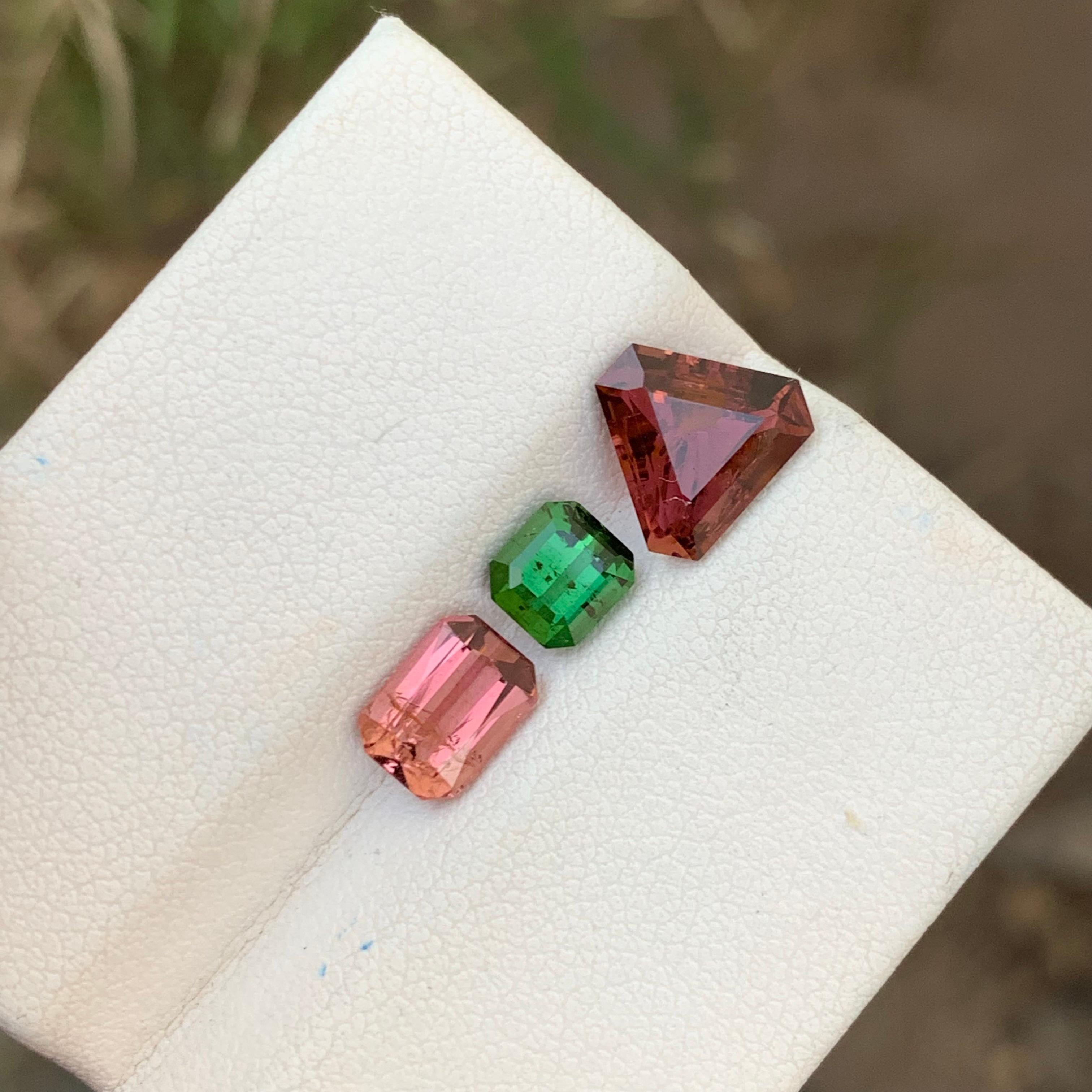 4.25 Carats Natural Loose Tourmaline Pieces For Jewellery Making  In New Condition For Sale In Peshawar, PK