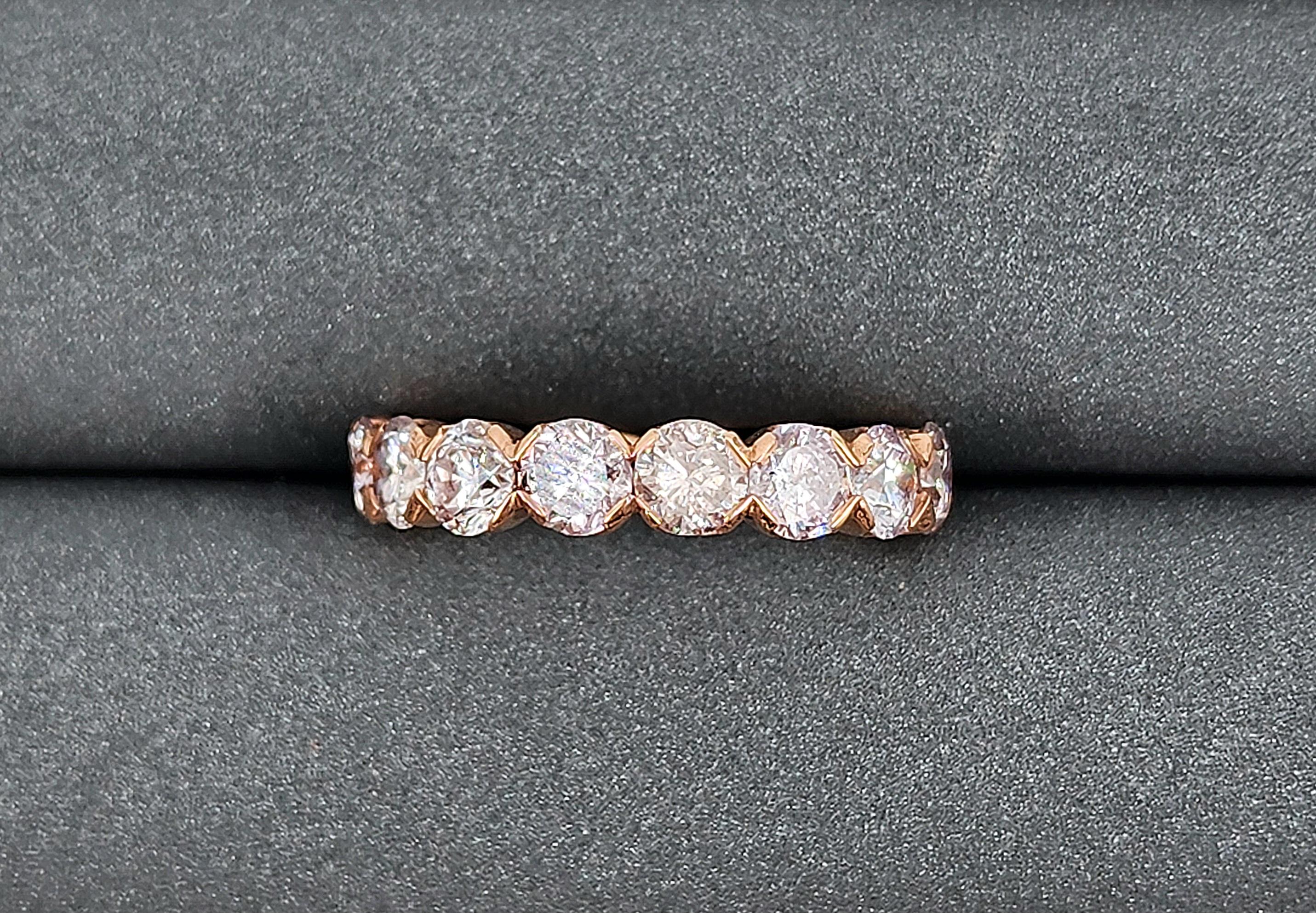 Round Cut 4.25 ct Certified Natural Pink Diamond Eternity Band For Sale