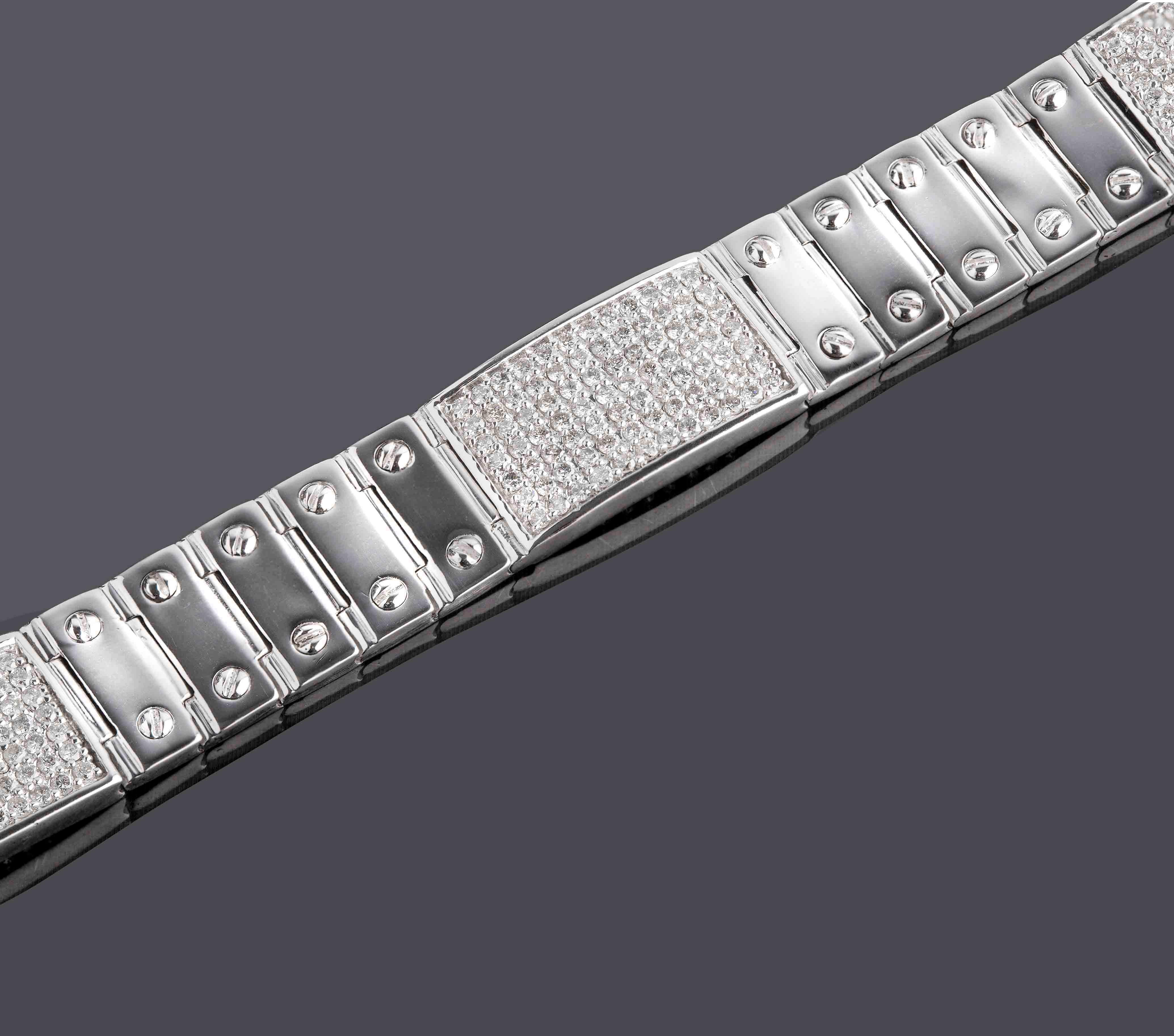 Moderne 4.25 Ct Diamond ID Bracelet homme à maillons vissés 14K or blanc massif 50.8 g en vente