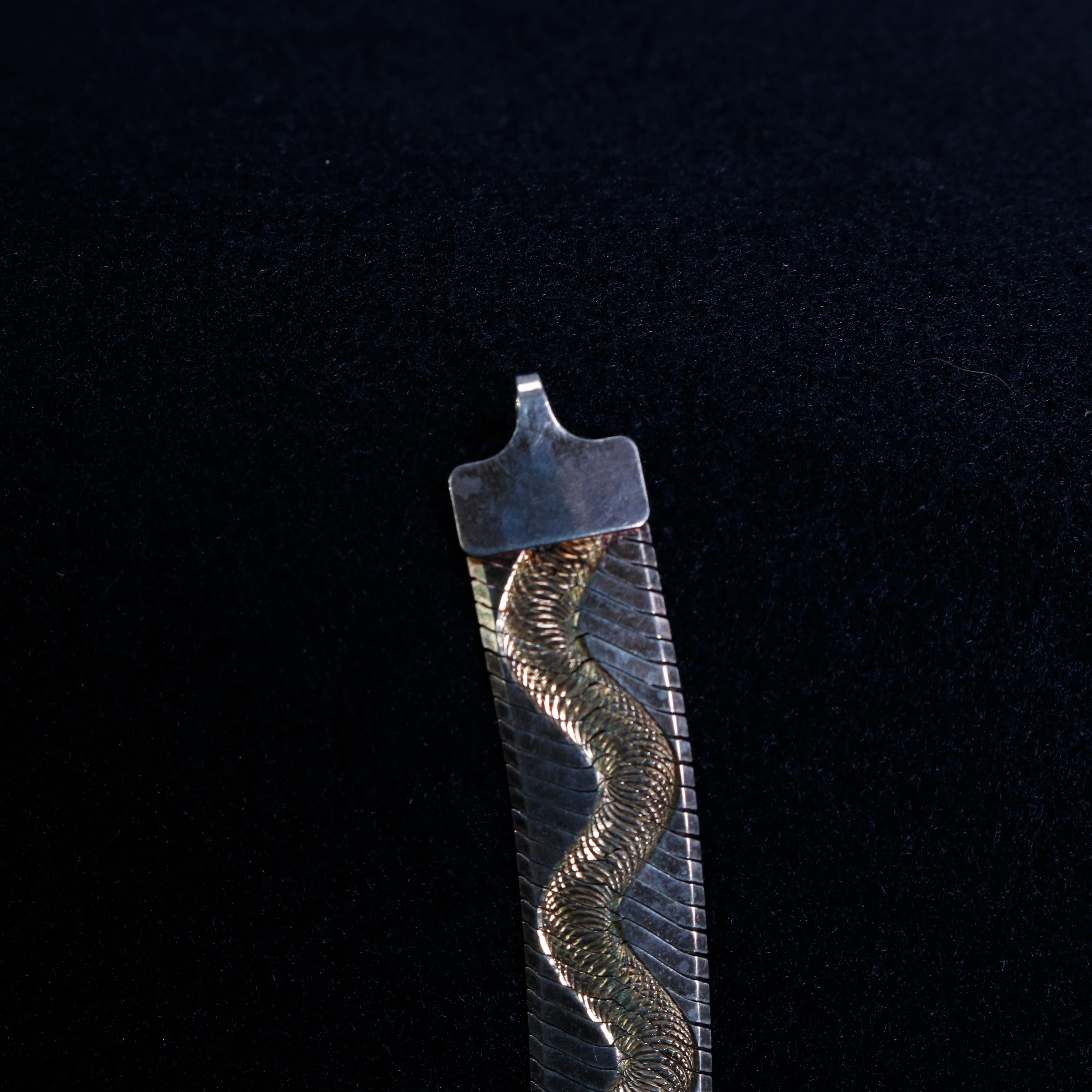 herringbone pattern necklace