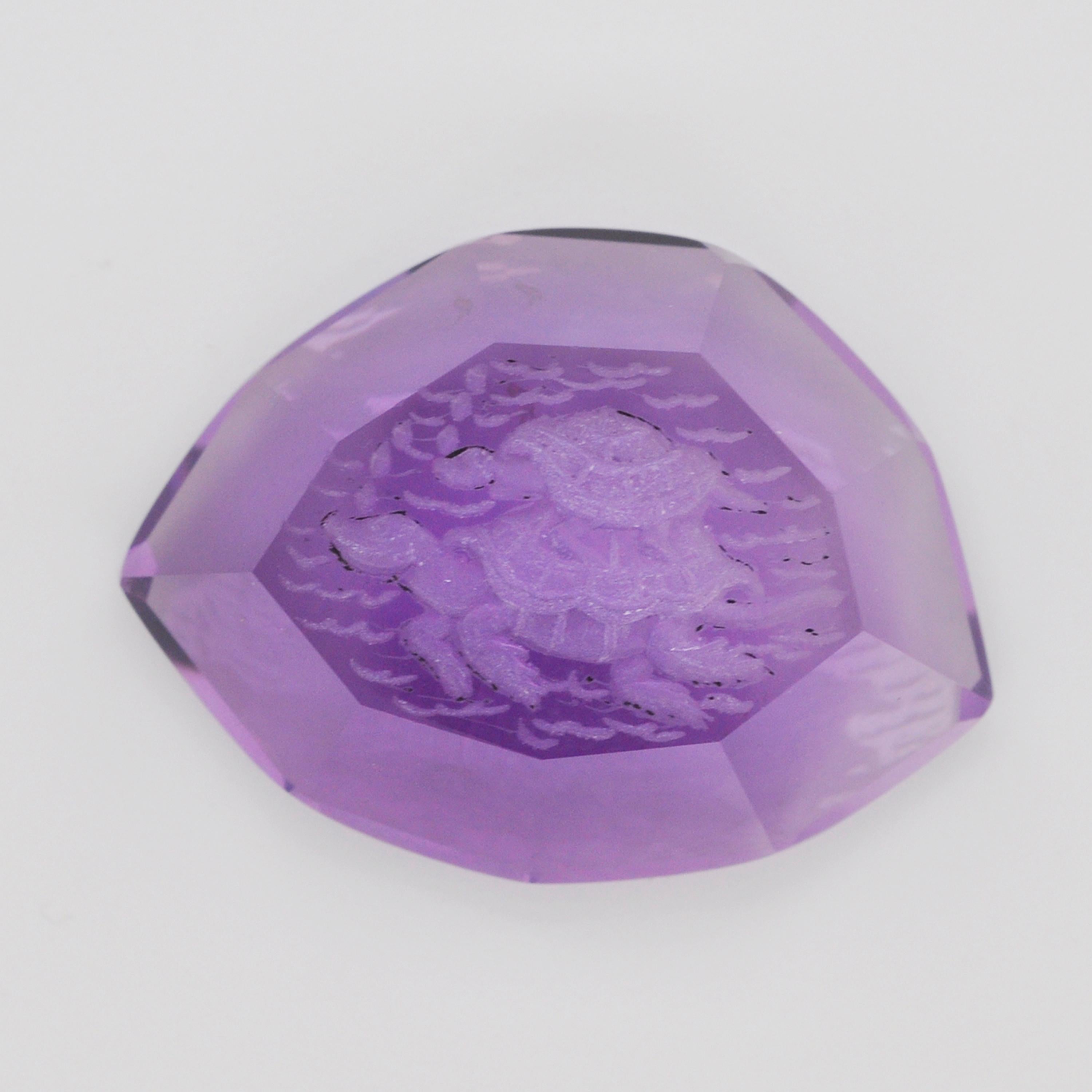 42.50 Carat Fancy-Cut Turtles Lavender Amethyst Intaglio Carving Pendant In New Condition In Jaipur, Rajasthan