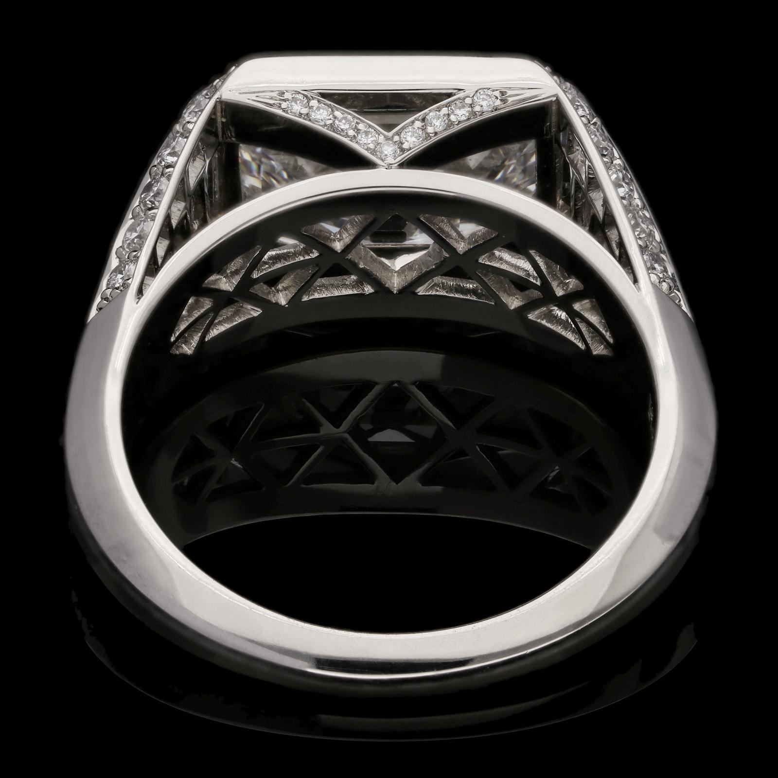 Hancocks 4.25 Carat G VS1 Old Mine Step Cut Diamond & Platinum Ring In New Condition In London, GB