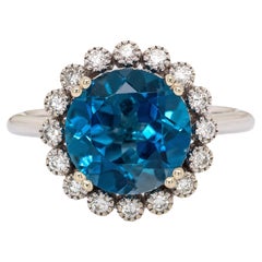 4.25cts, 10mm London Blue Topaz w Natural Diamond Halo Ring en or blanc 14K