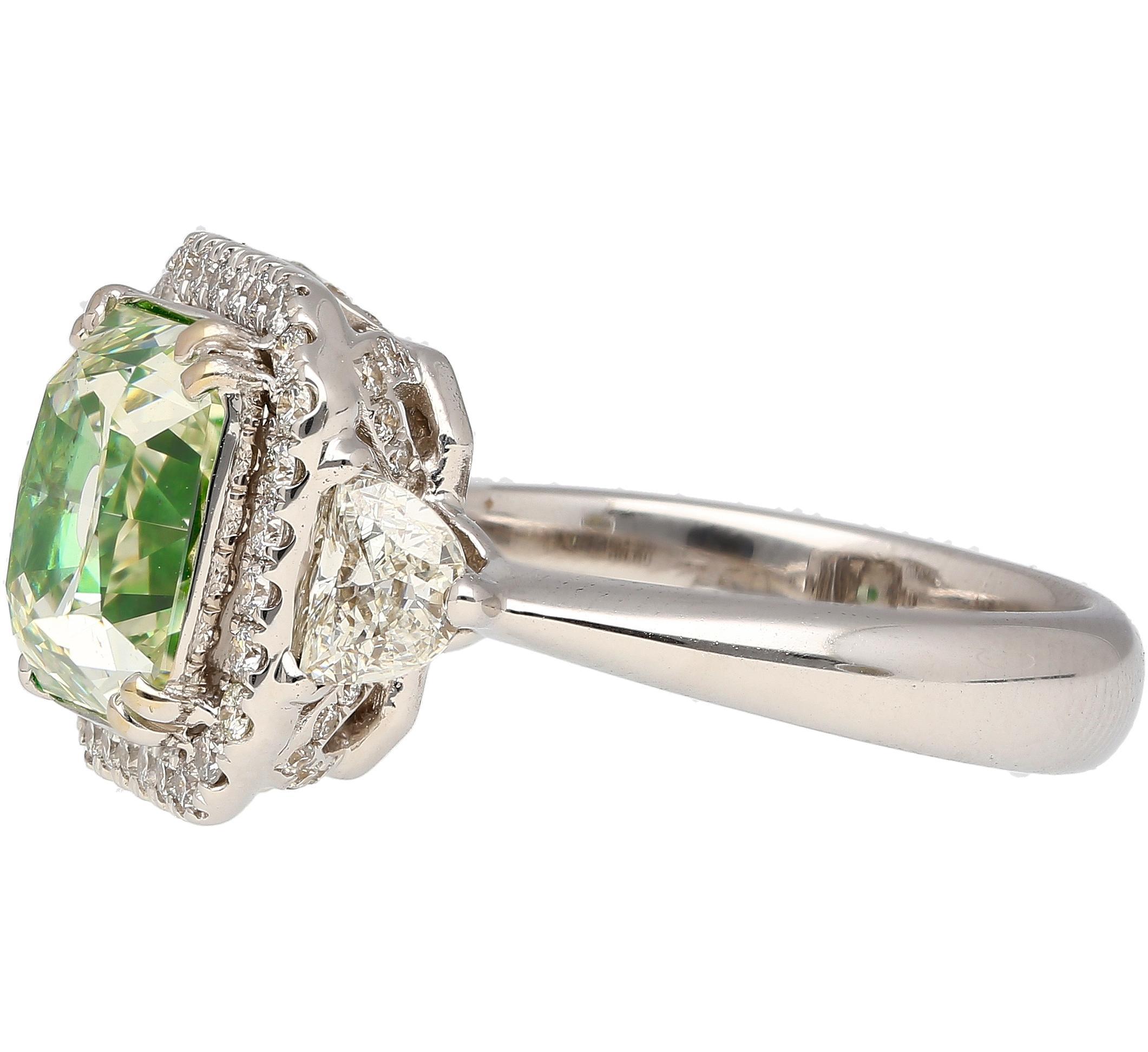 4.26 Carat Radiant Cut Fancy Yellowish Green SI1 Clarity 18K GIA Diamond Ring For Sale 3