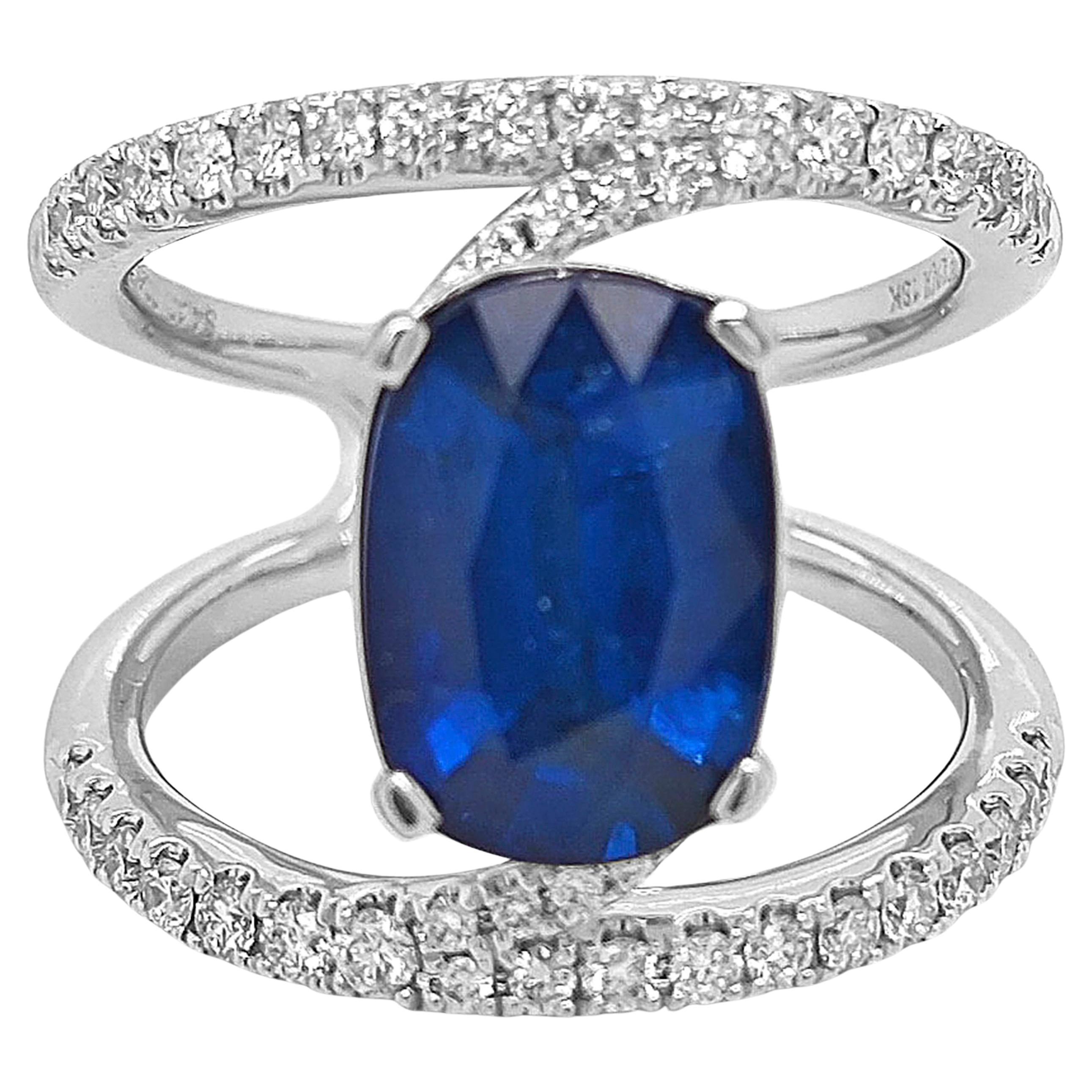 4.26 Carat Sapphire and White Diamond White Gold Ring