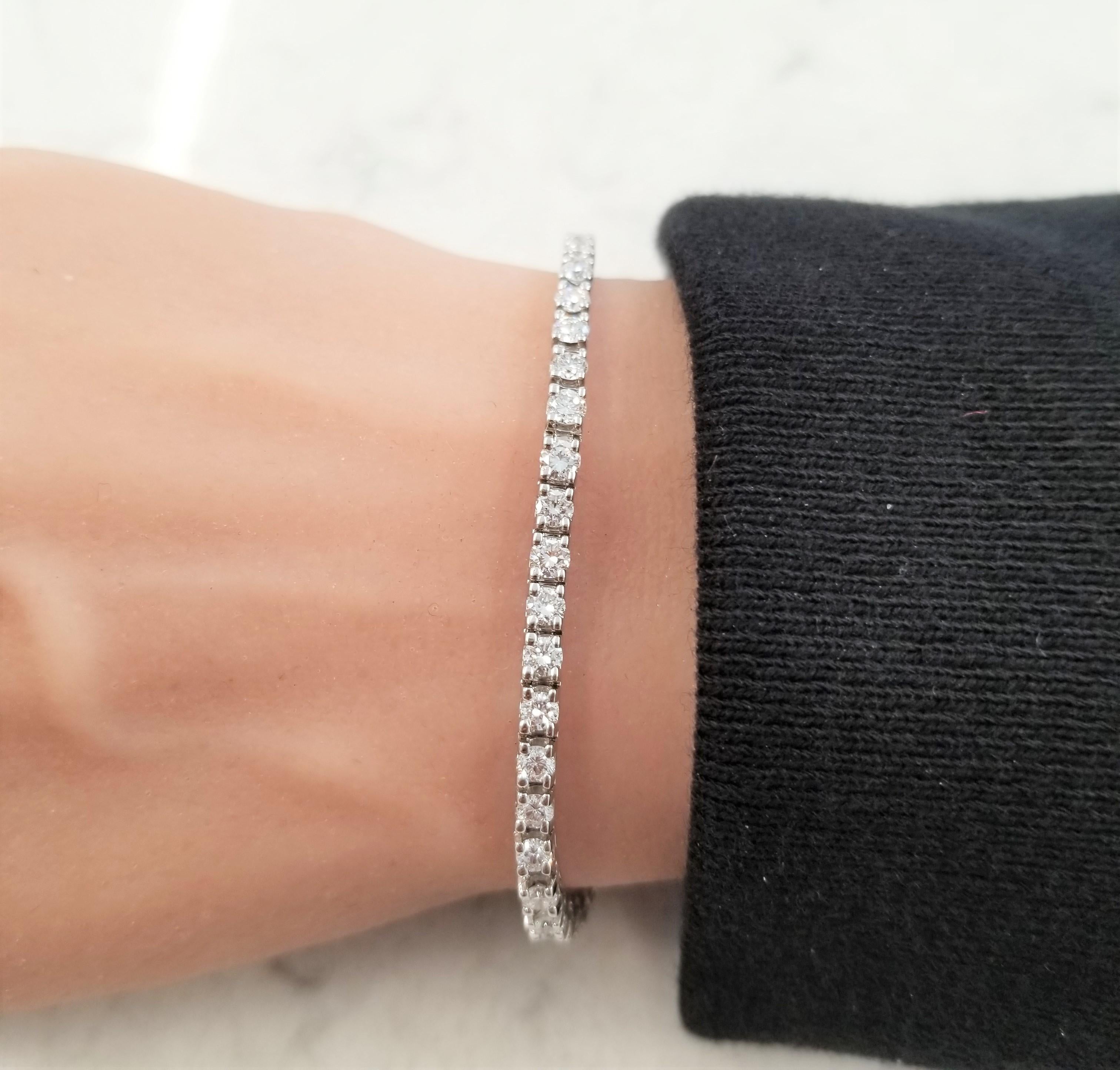 vvs diamond tennis bracelet