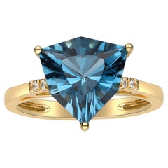 Vintage 4.26 Carat Trillion-Cut London Blue Topaz Diamond Accents 14K Yellow Gold Ring