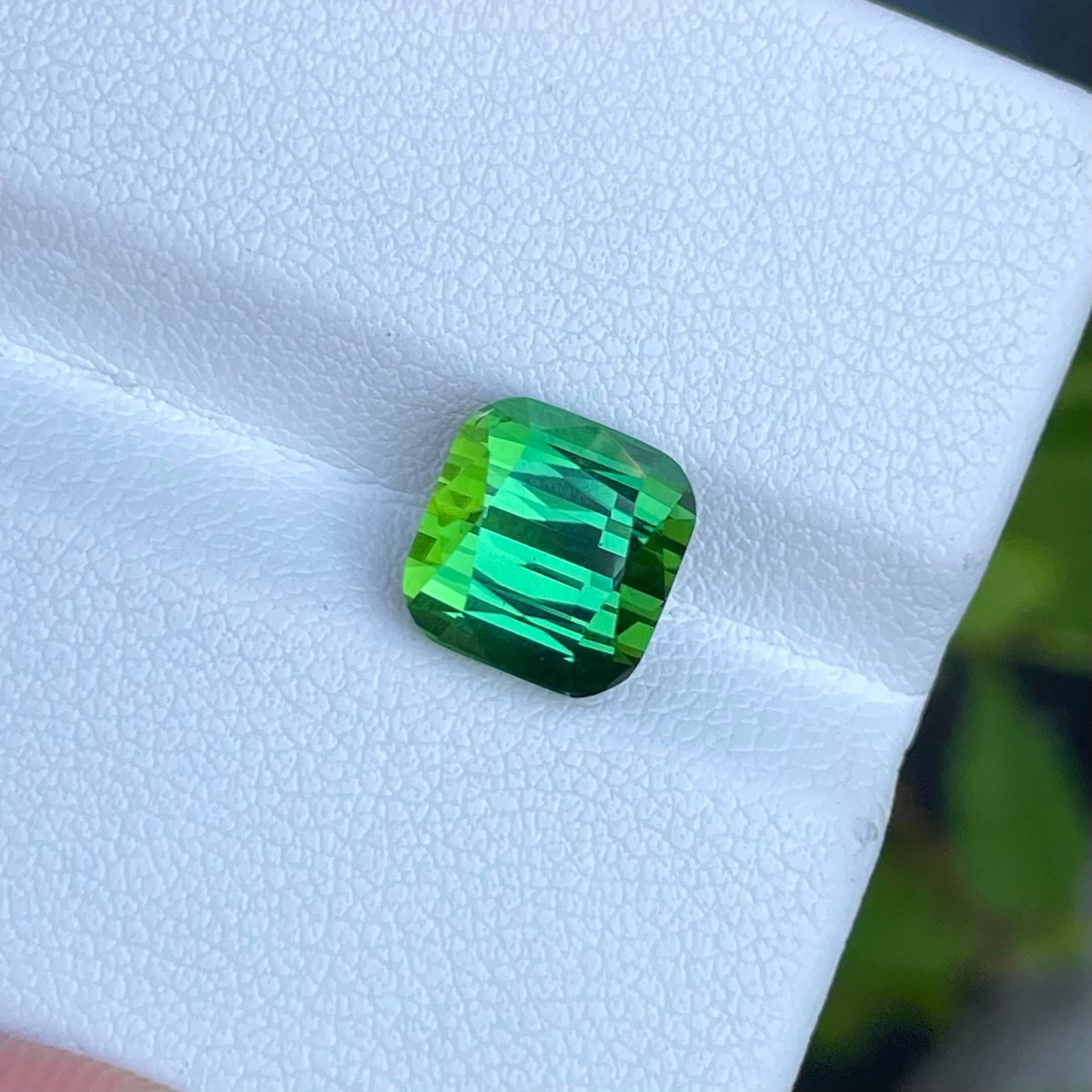 4.26 Carats Lustrous Bluish Green Tourmaline Cushion Cut Natural Afghan Gemstone In New Condition For Sale In Bangkok, TH