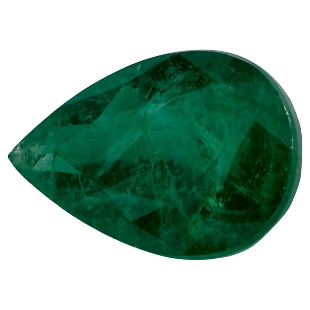 Gema suelta de pera esmeralda de 4.26 qt en venta
