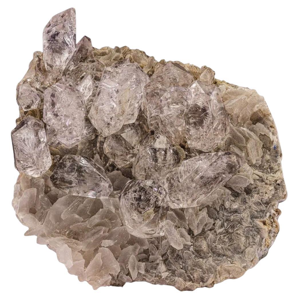 426 grammi di cristalli di quarzo giallo ametista e diamante su calcite dal Pakistan