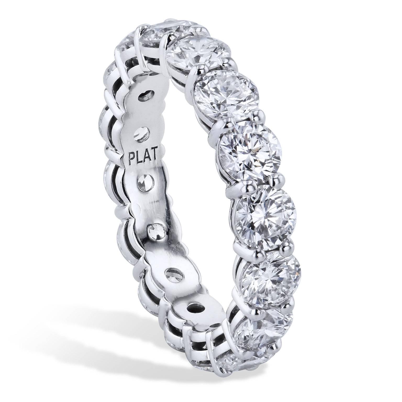 4.27 Carat Diamond Shared-Prong Eternity Band Ring In Excellent Condition In Miami, FL