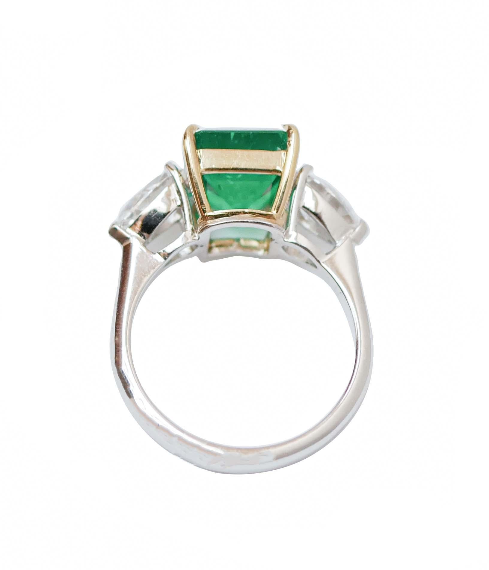 Retro 4.27 Carat Emerald, Diamonds, 18 Karat White Gold Ring. For Sale