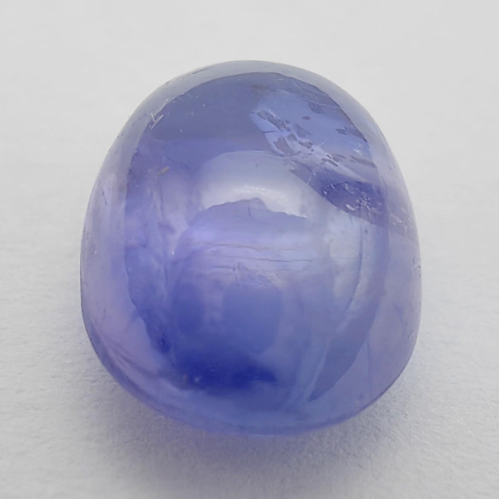 4.27 Carat IGI Certified Natural Sri Lanka Oval Cabochon Violetish Blue Sapphire In New Condition For Sale In Wan Chai District, HK