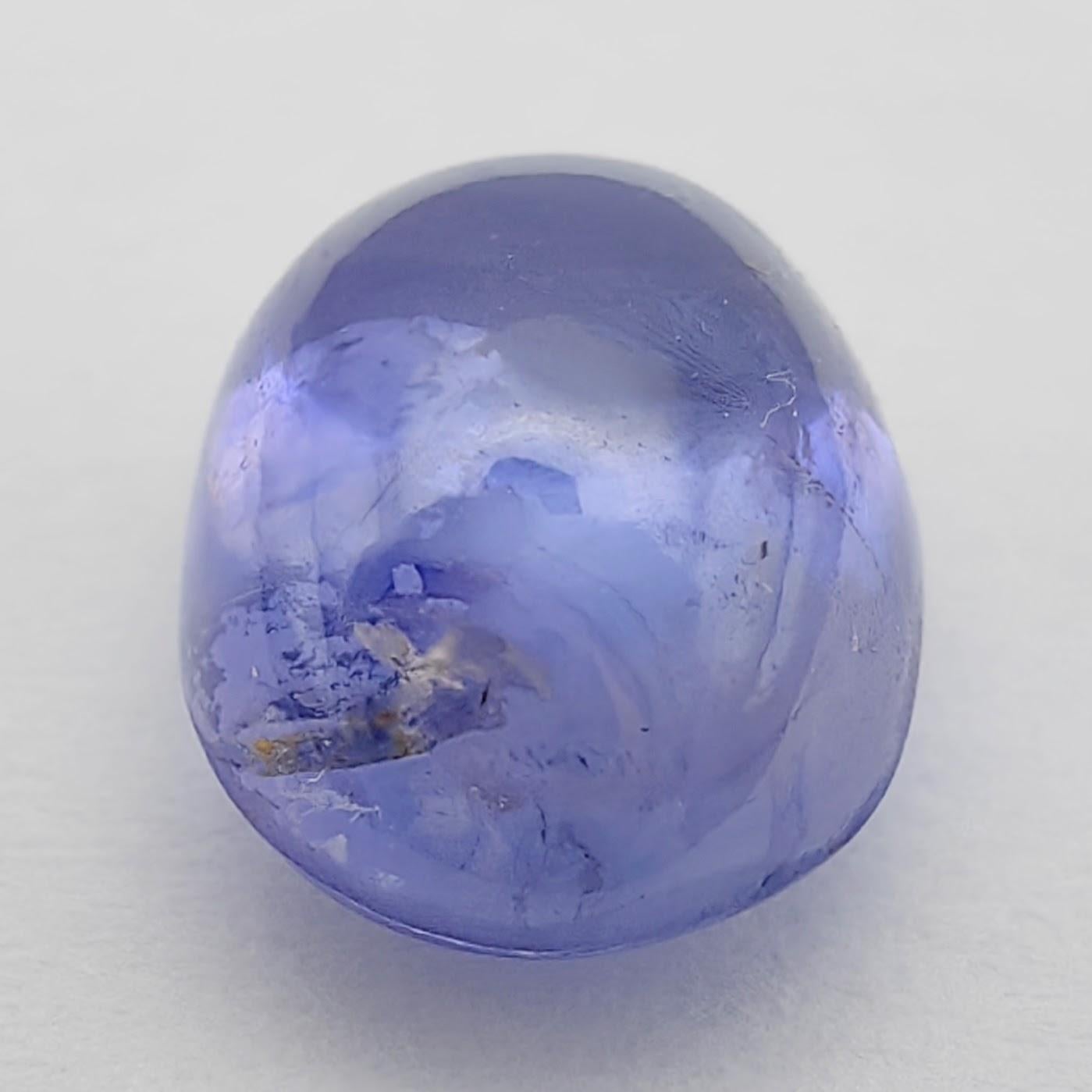 4.27 Carat IGI Certified Natural Sri Lanka Oval Cabochon Violetish Blue Sapphire For Sale 1