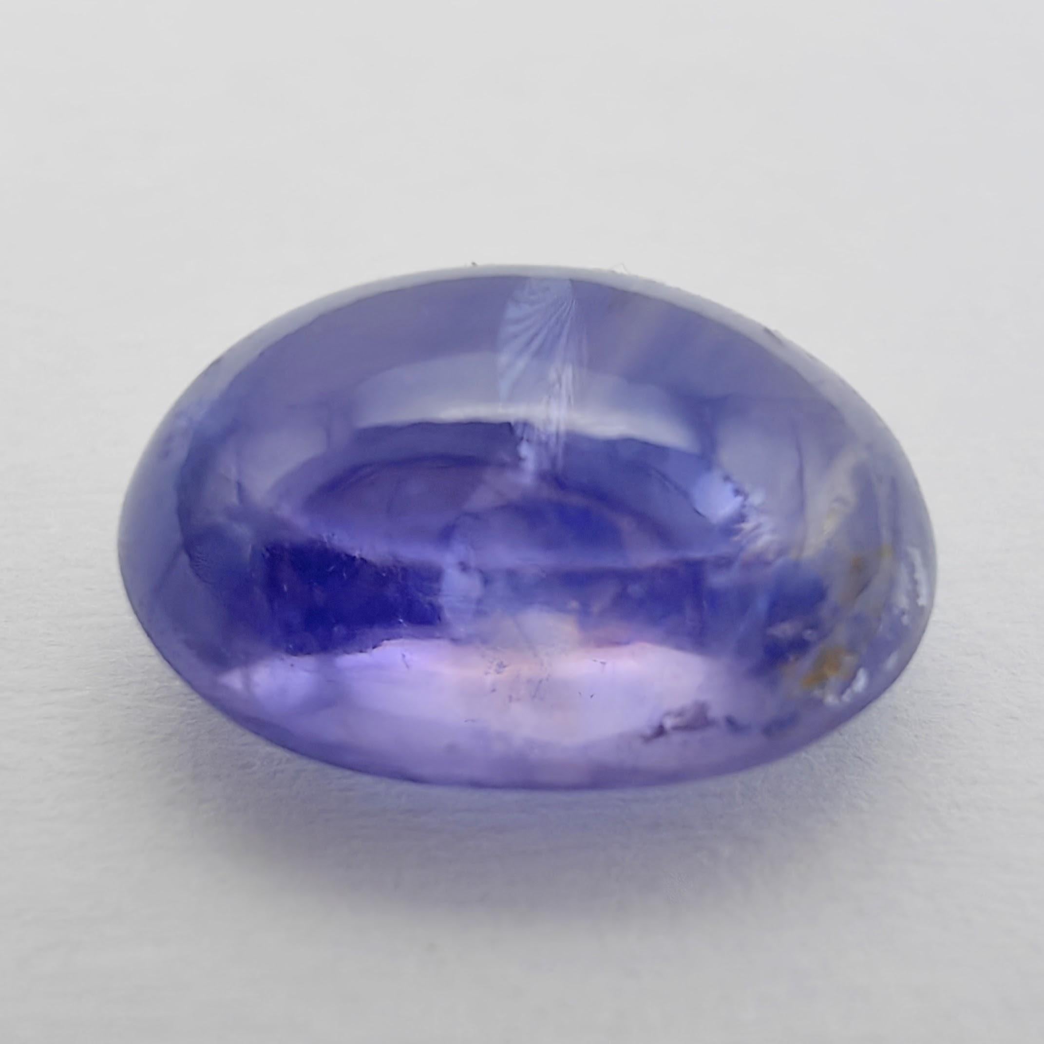 4.27 Carat IGI Certified Natural Sri Lanka Oval Cabochon Violetish Blue Sapphire For Sale 2