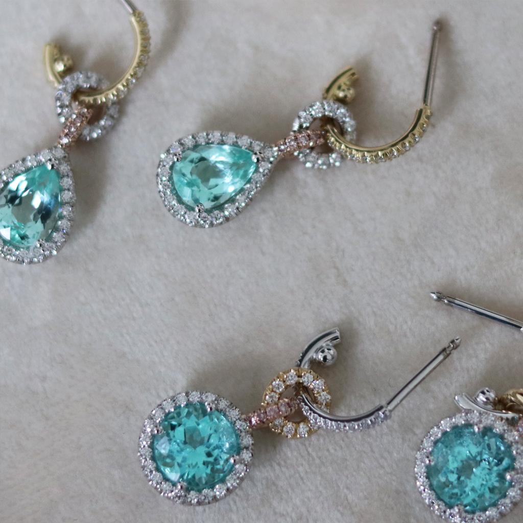  Cert. 4.27 Ct Neon Paraiba Tourmaline Boucles d'oreilles Halo en diamant blanc et rose Pour femmes 