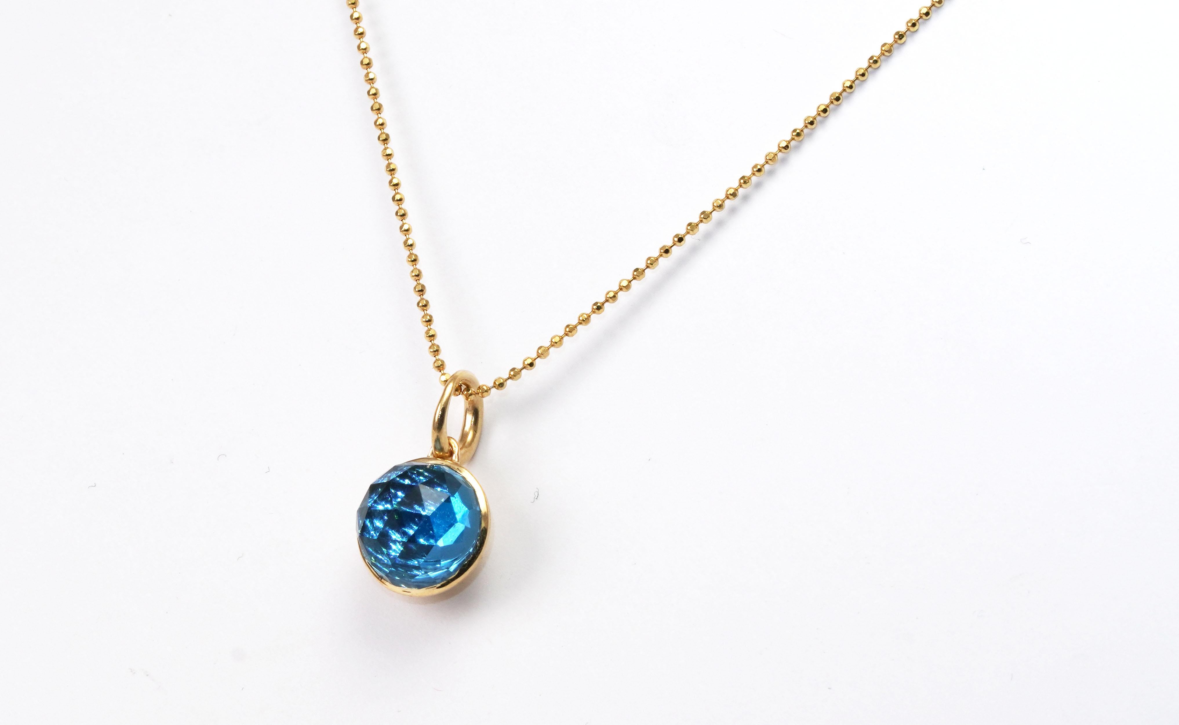 Modern 4.27 Carat Swiss Blue Topaz Necklace For Sale