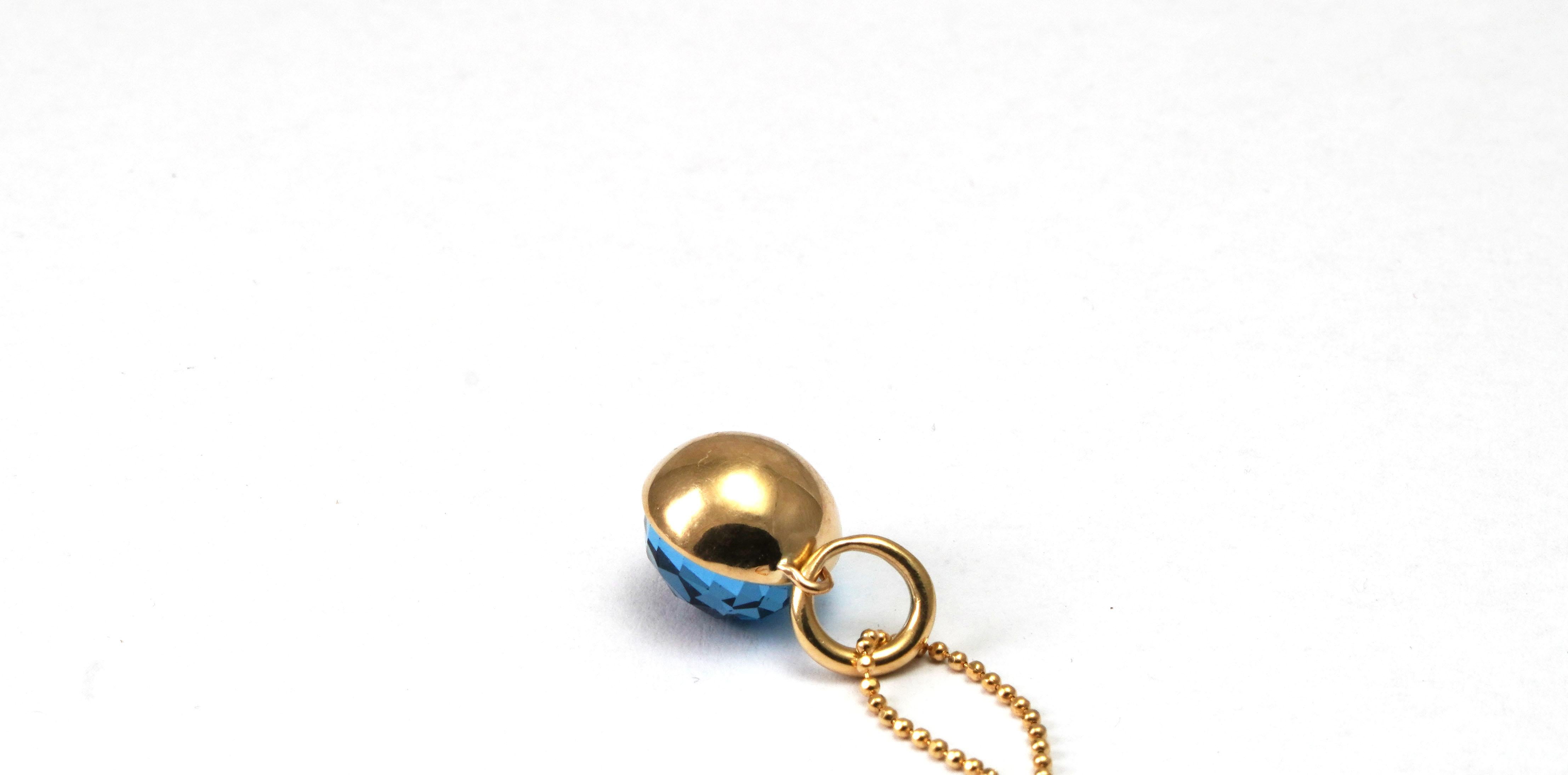 Women's 4.27 Carat Swiss Blue Topaz Necklace For Sale