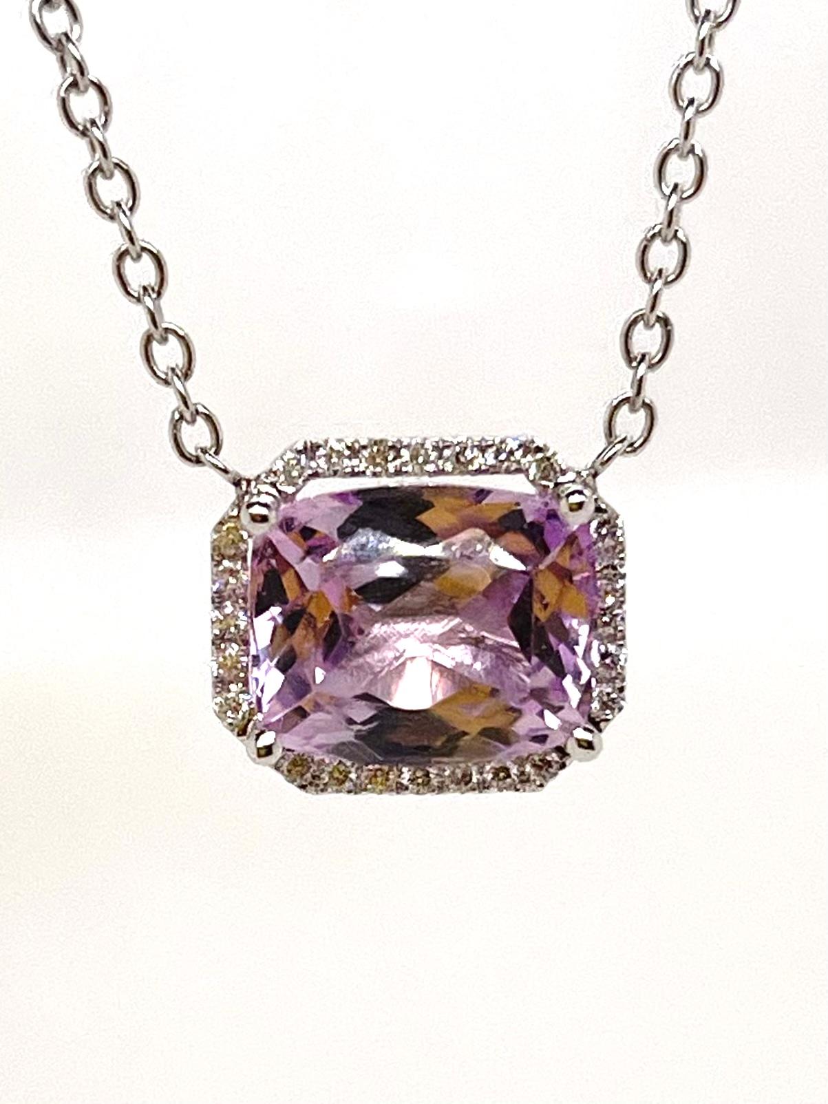 Round Cut 4.27ct Kunzite & Diamond Pendant Necklace  For Sale
