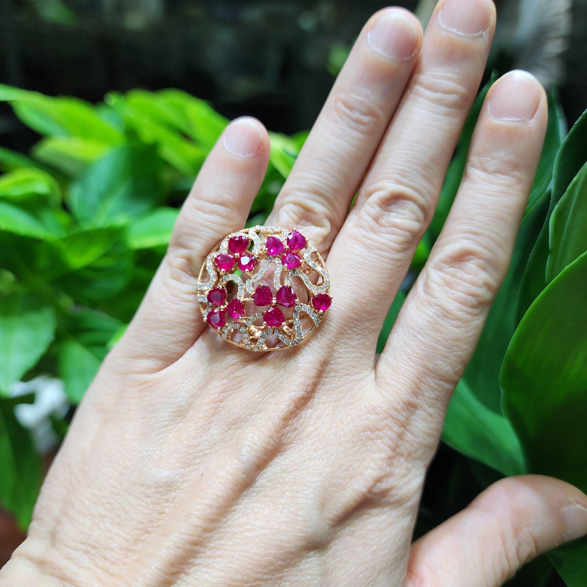 4.27Ct Ruby Diamond Cocktail Ring in 18 Karat Rose Gold For Sale 1