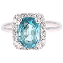 Bague en or blanc 14 carats avec zircon bleu de 4,28 carats et diamants